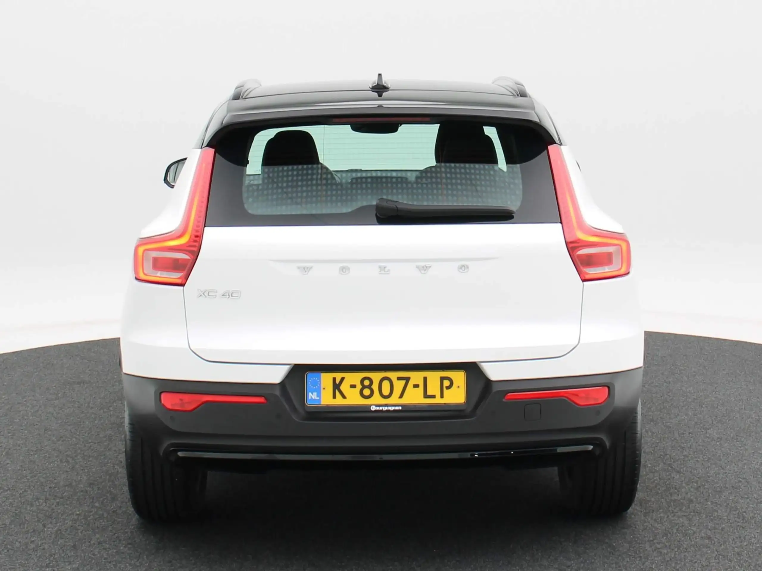 Volvo - XC40