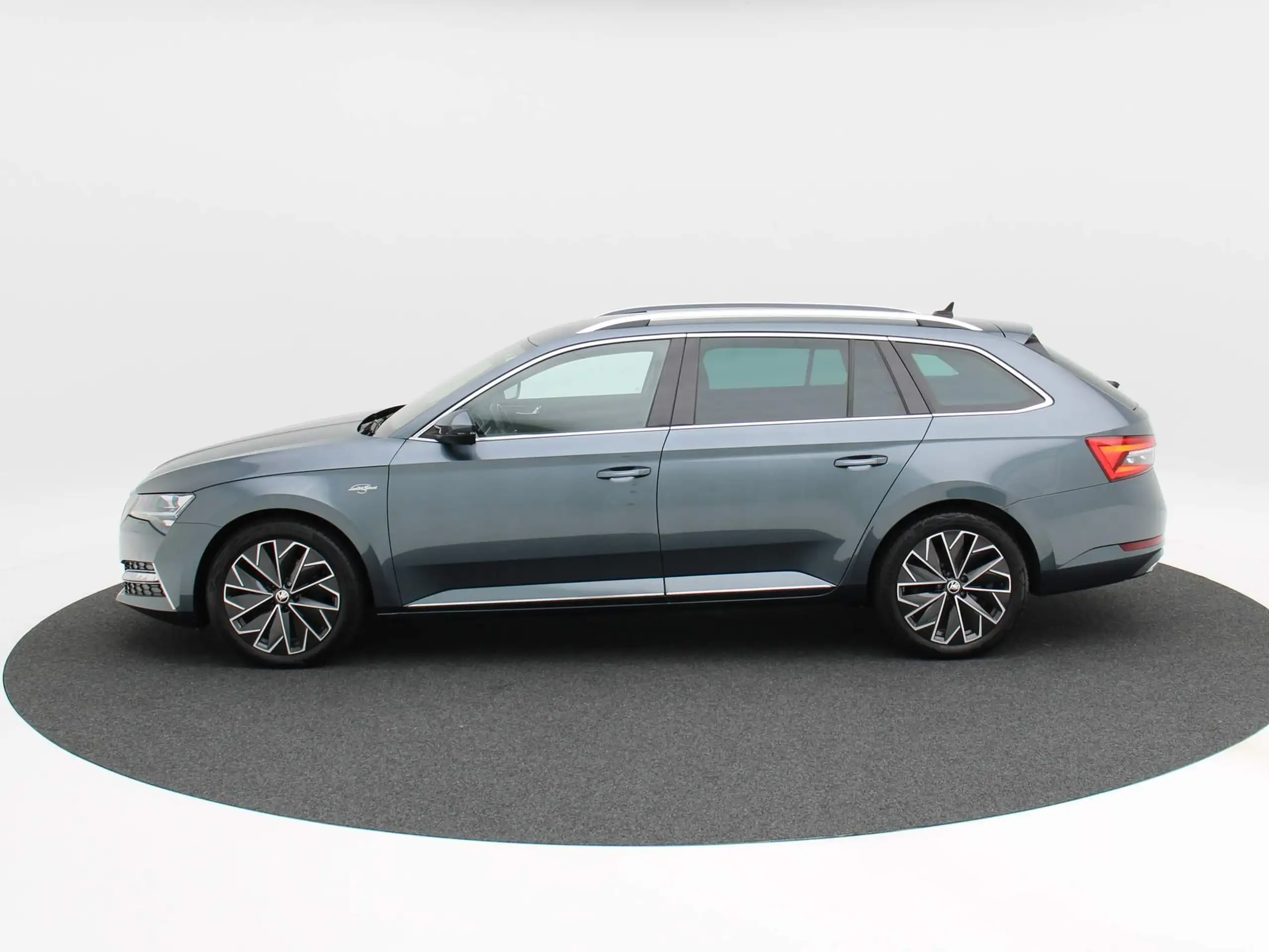 Skoda - Superb