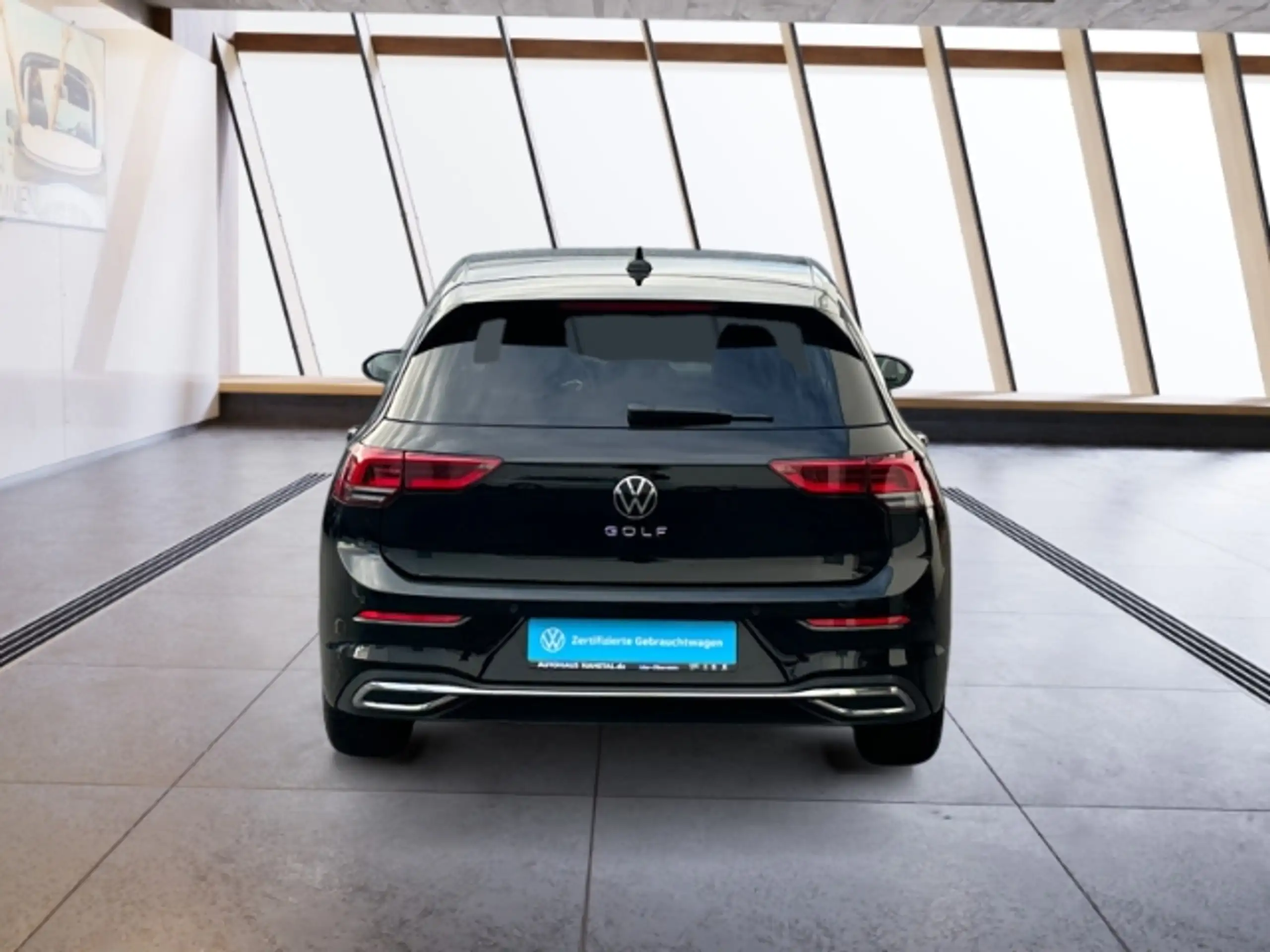 Volkswagen - Golf