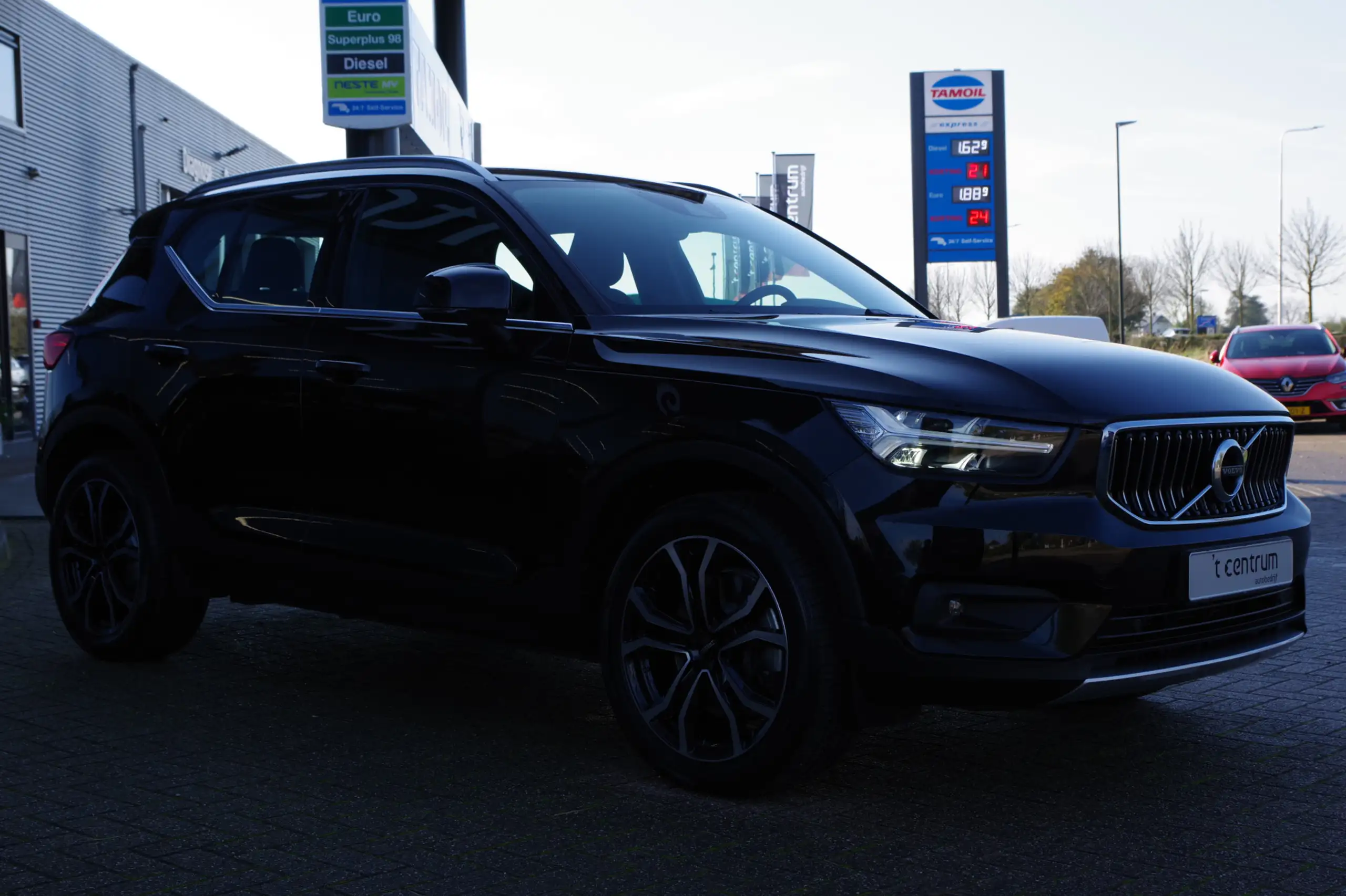 Volvo - XC40