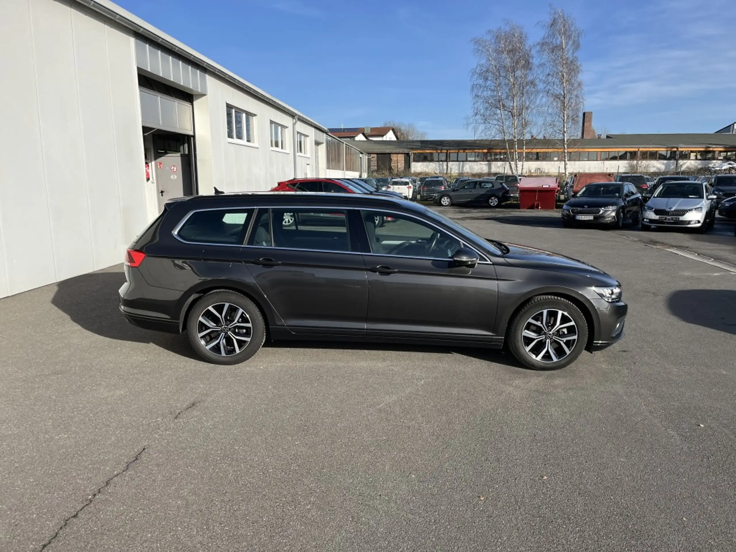 Volkswagen - Passat Variant