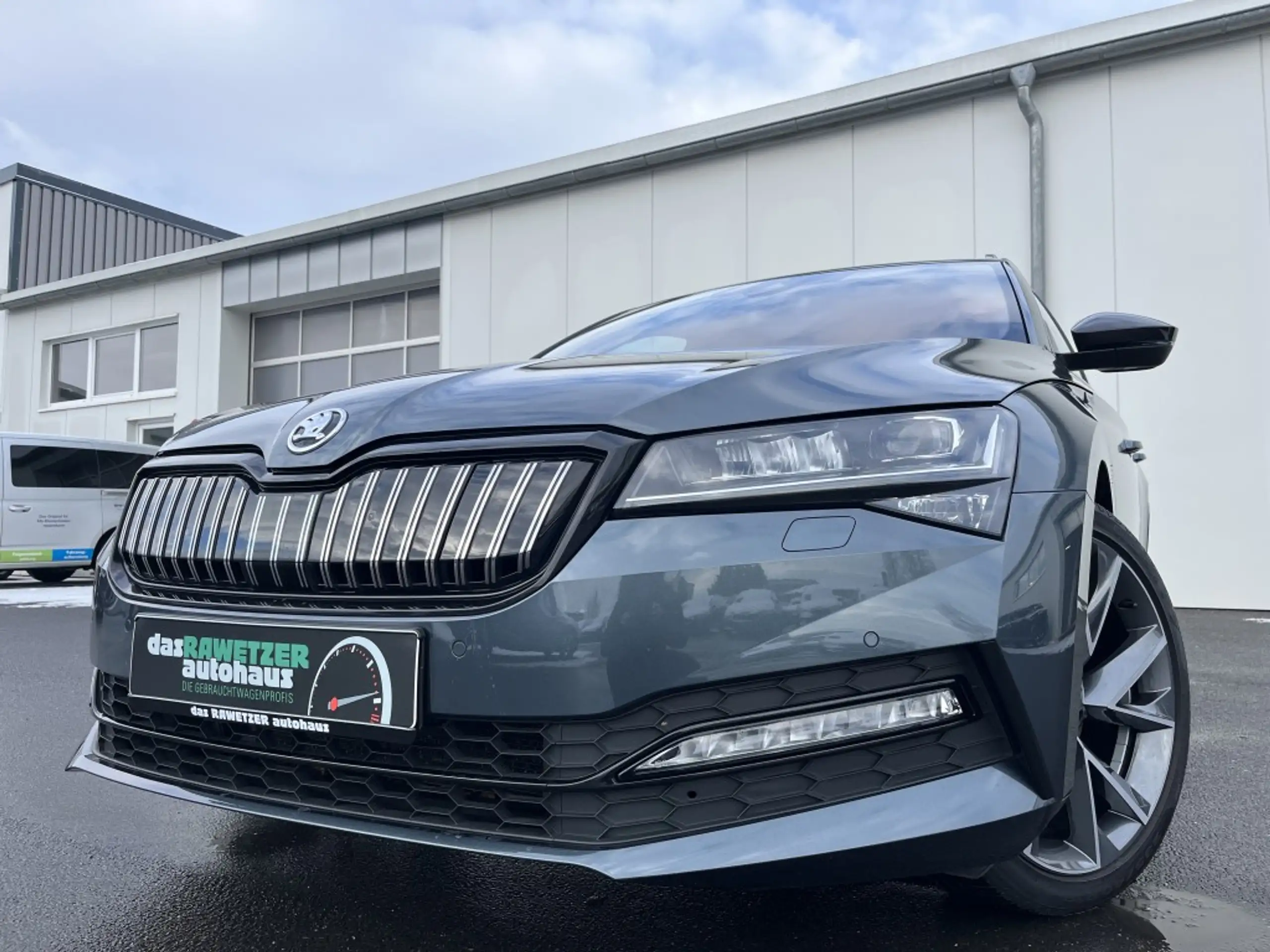 Skoda - Superb