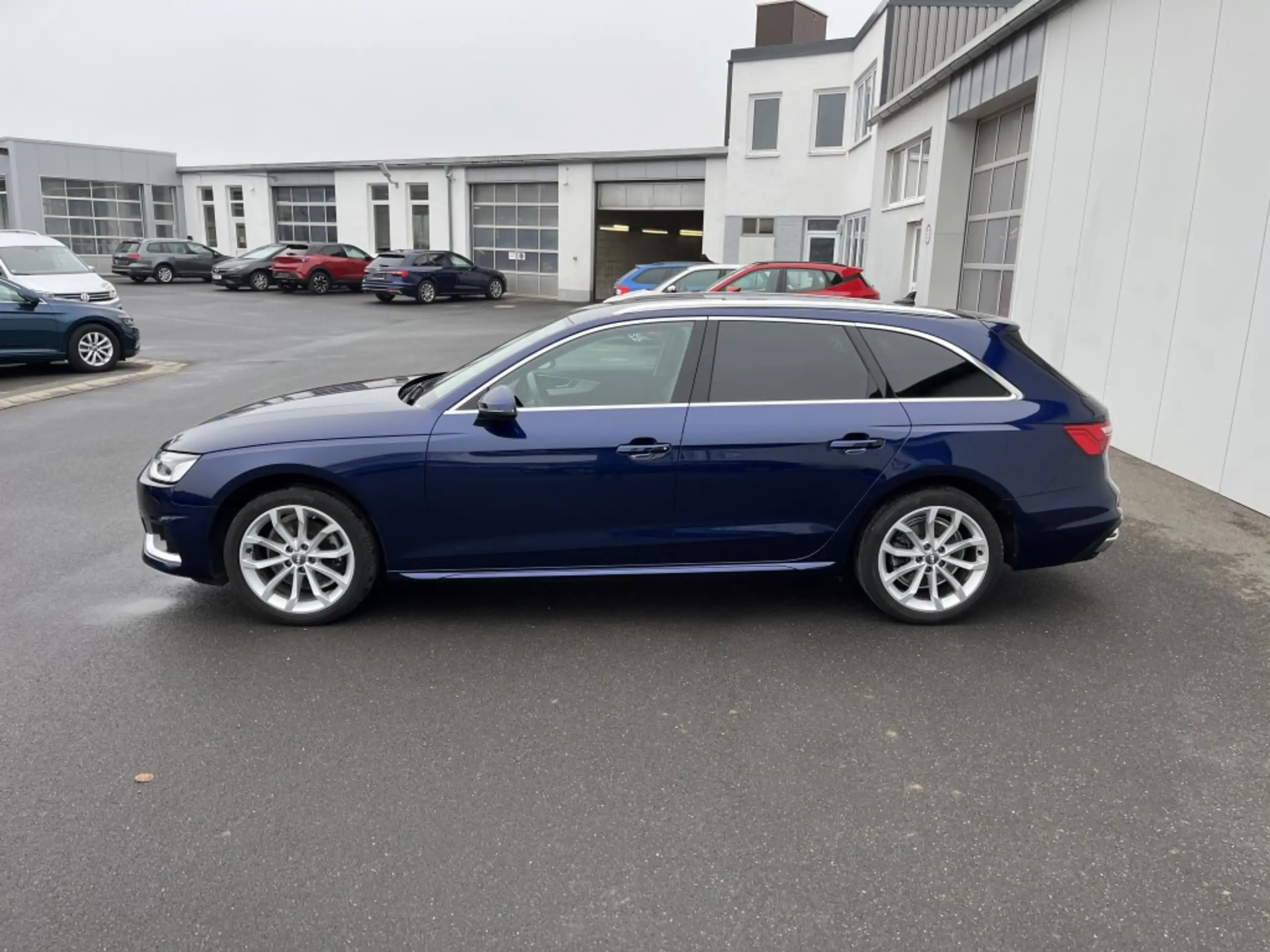 Audi - A4