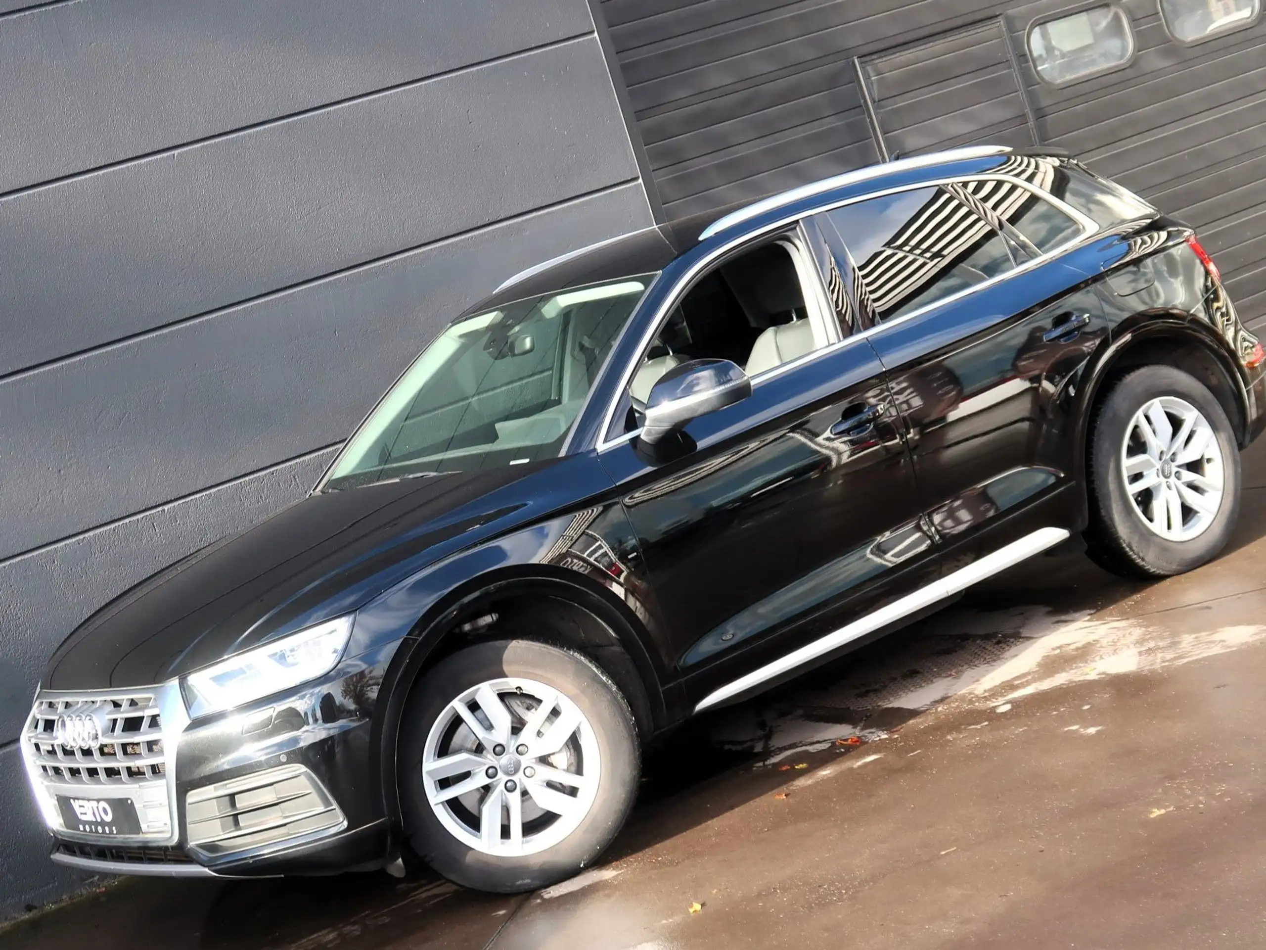 Audi - Q5