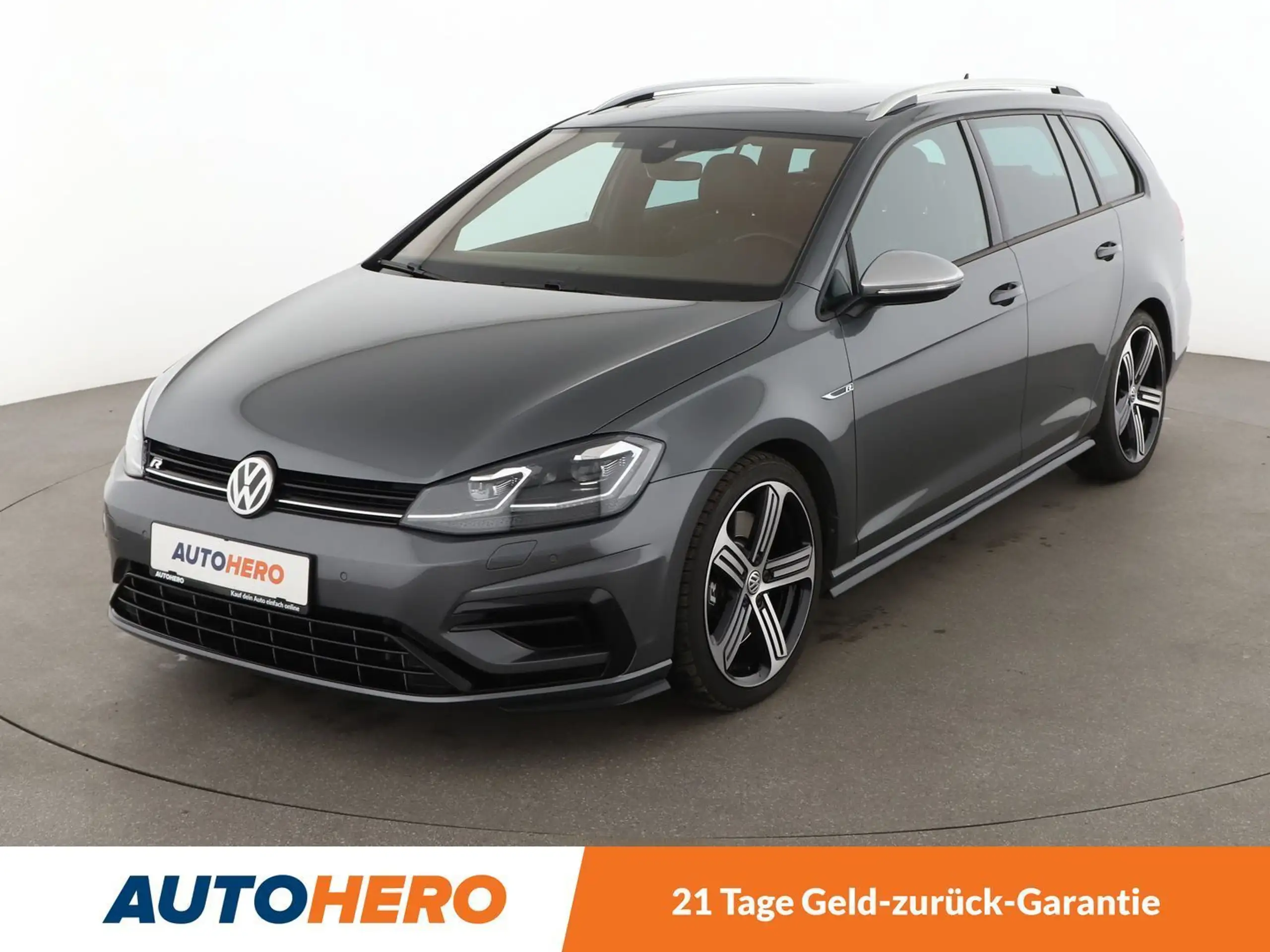 Volkswagen - Golf GTI