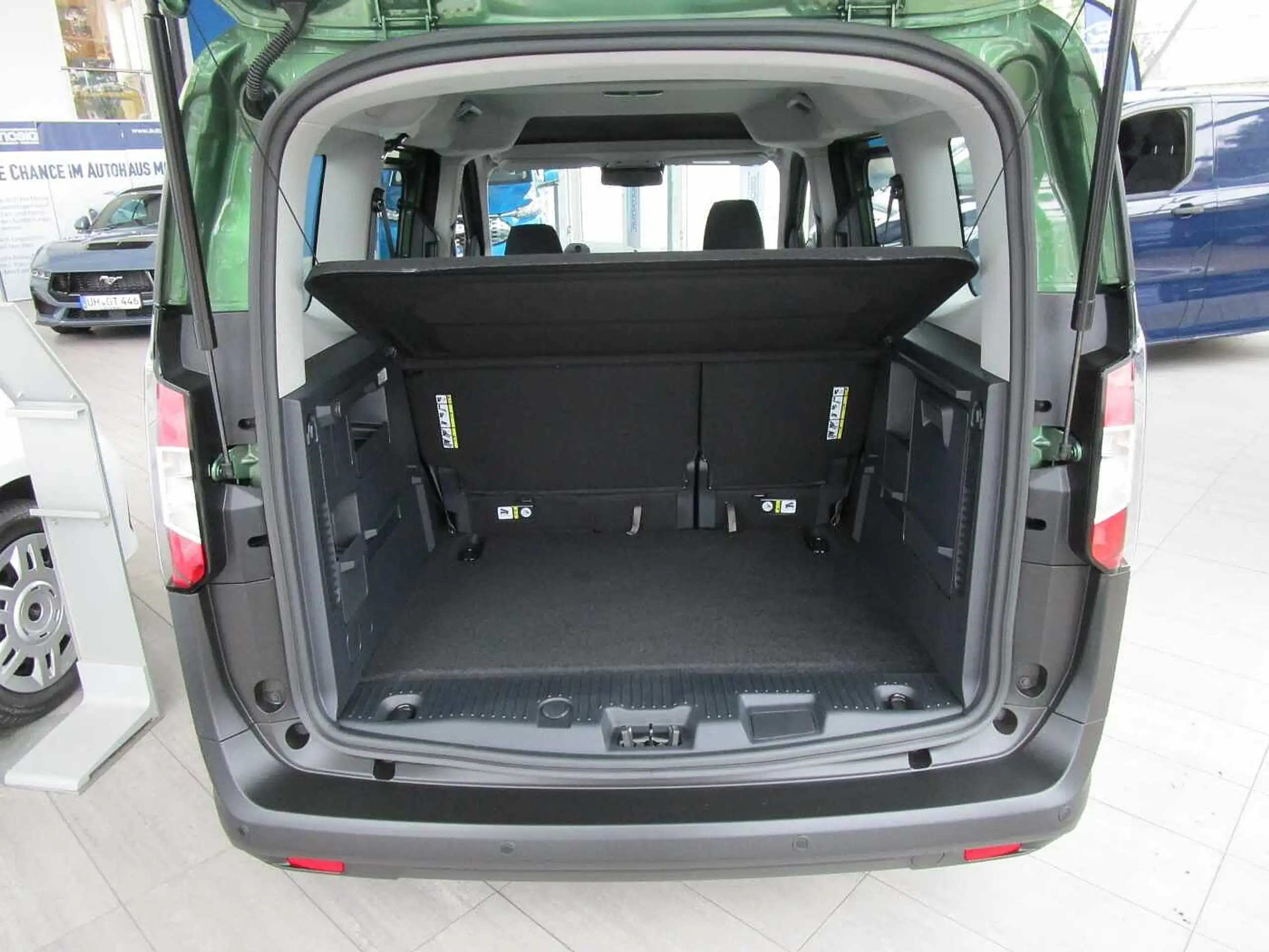 Ford - Tourneo Courier