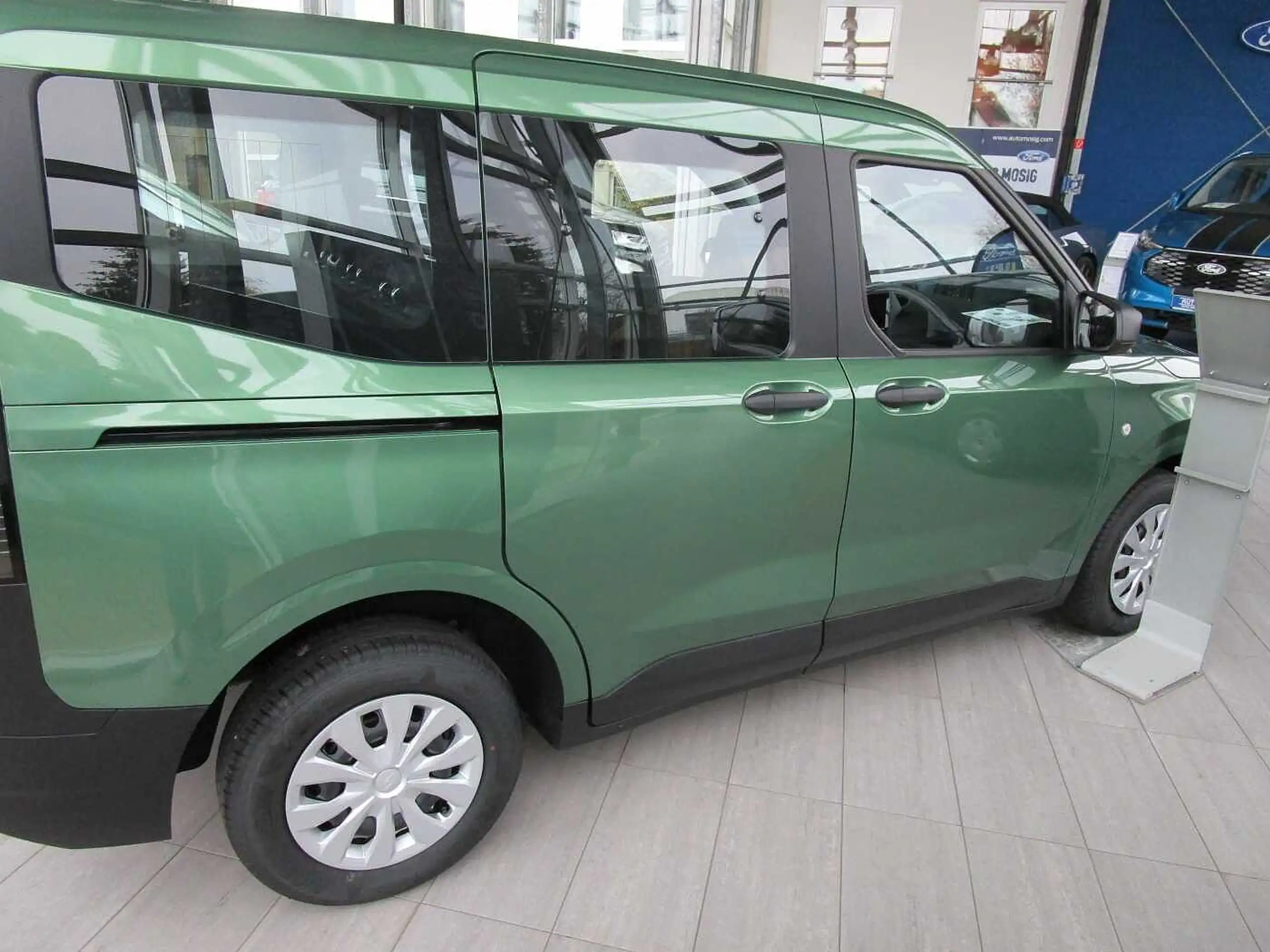 Ford - Tourneo Courier