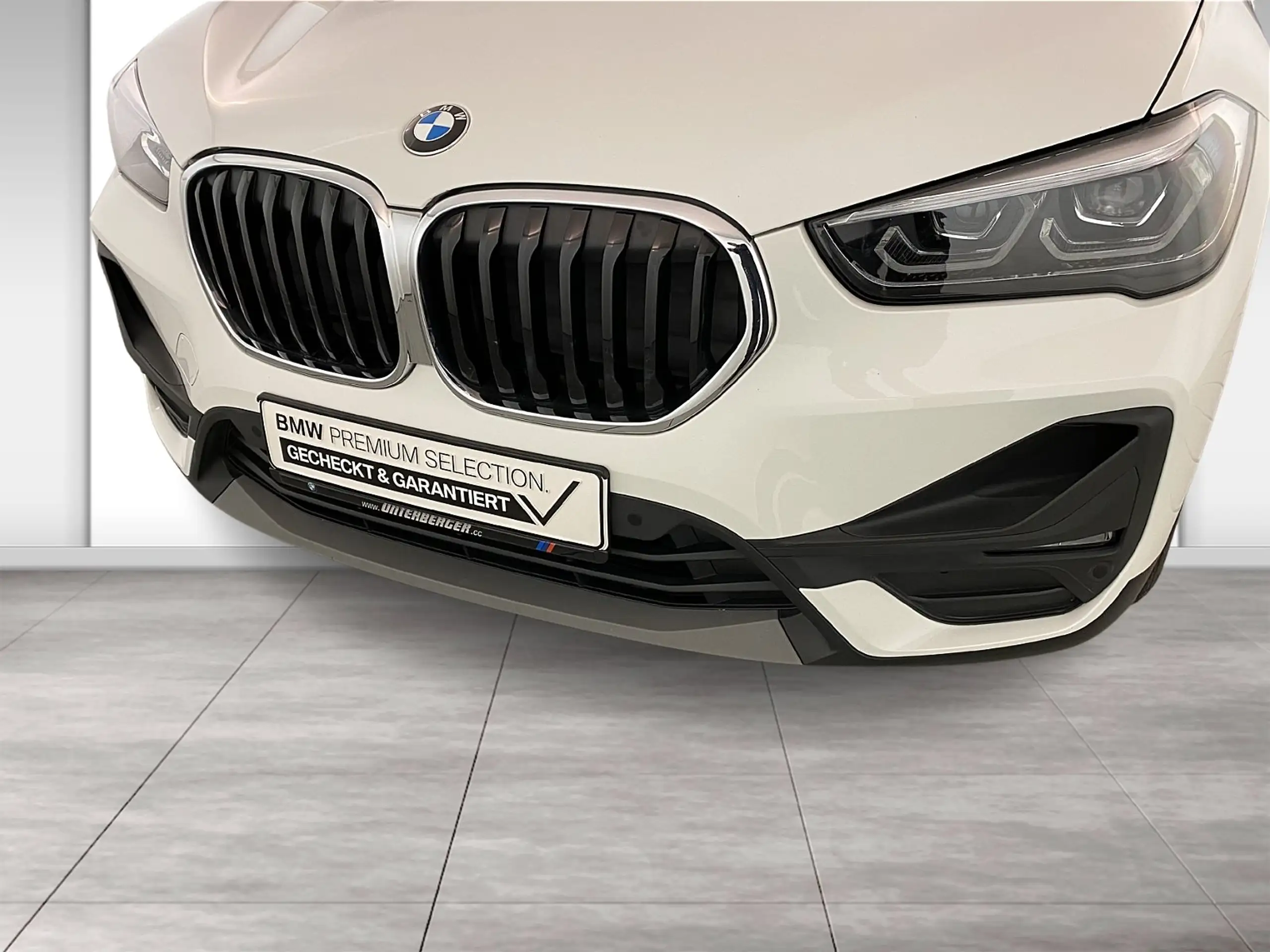 BMW - X1