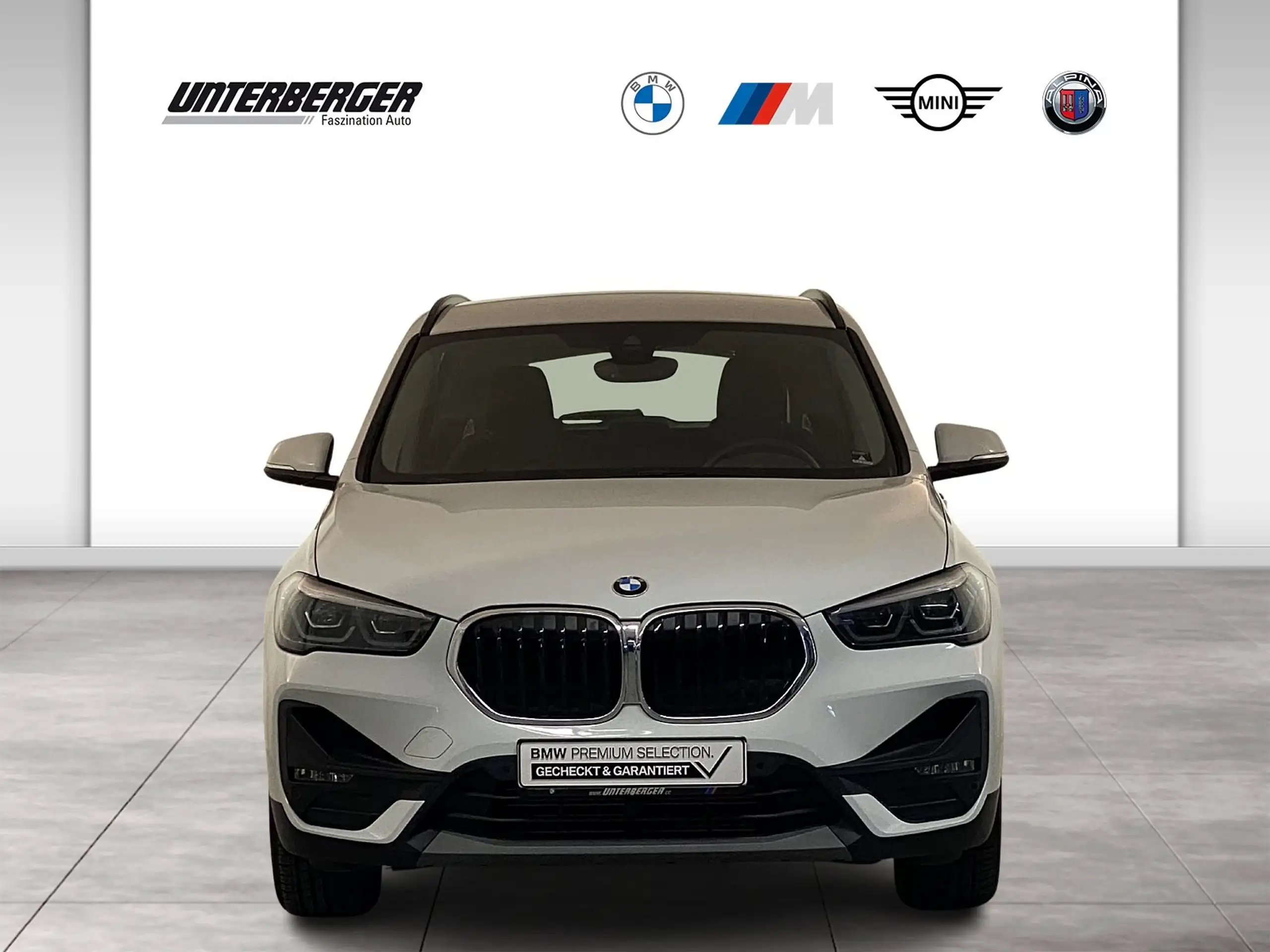 BMW - X1