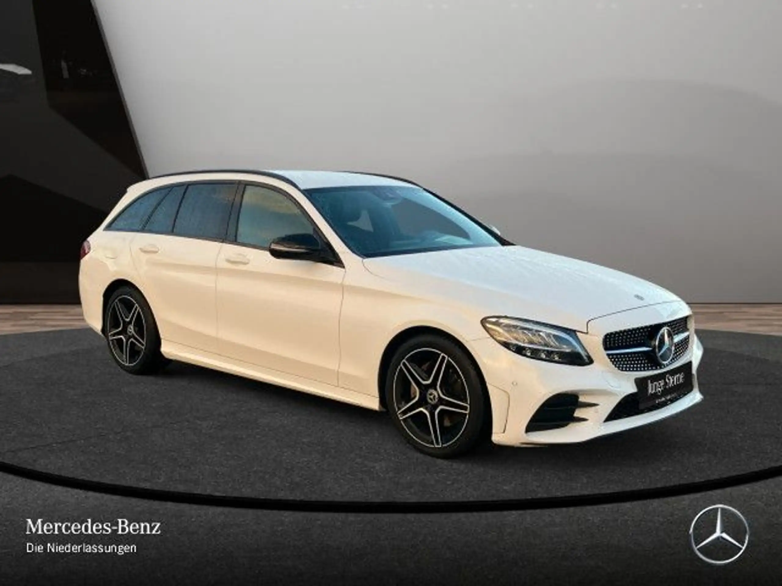 Mercedes-Benz - C 220