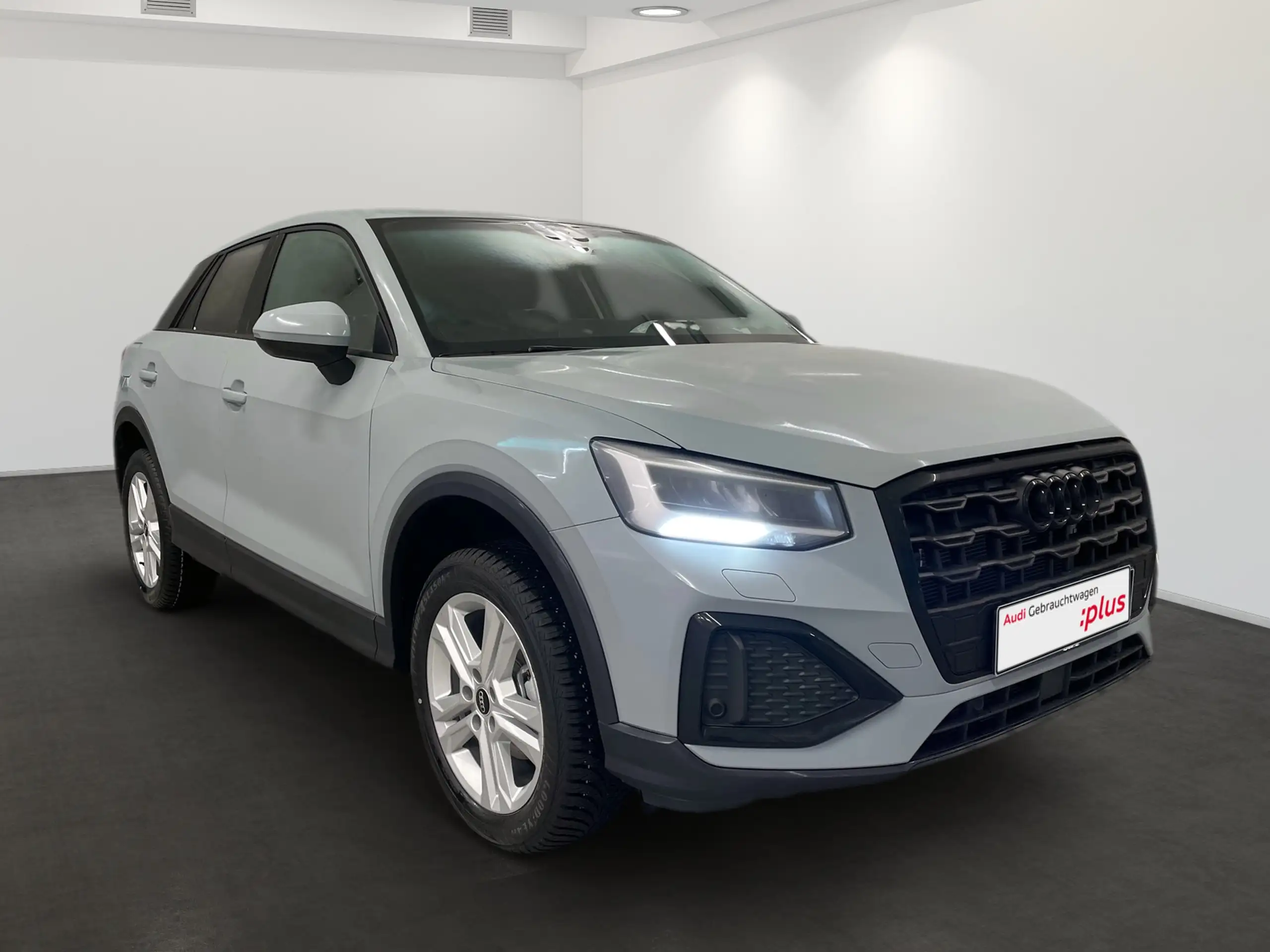 Audi - Q2