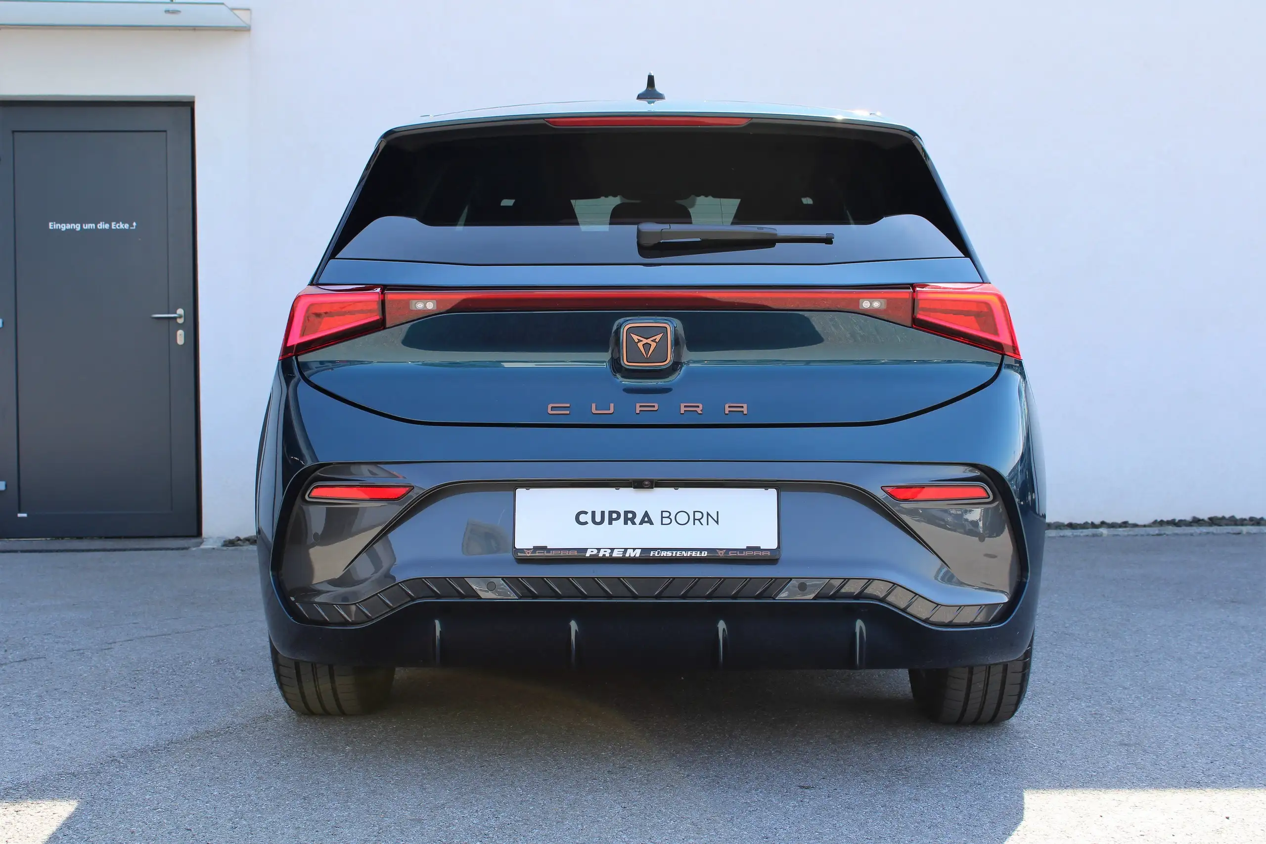 CUPRA - Born