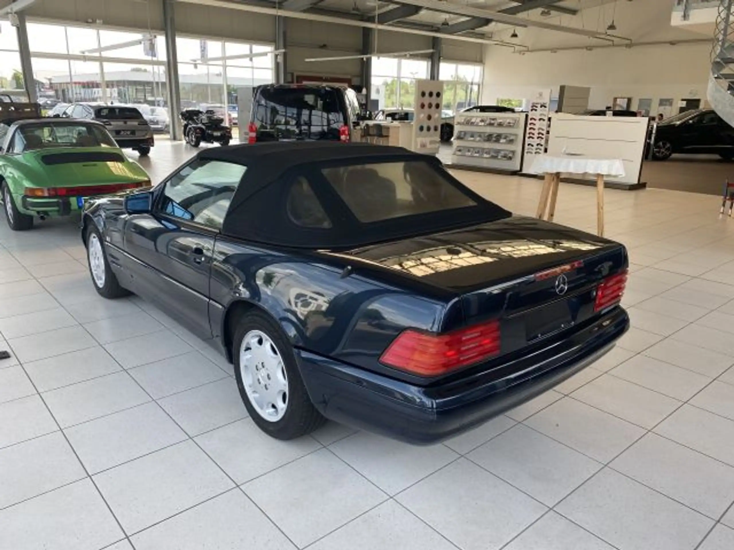 Mercedes-Benz - SL 500