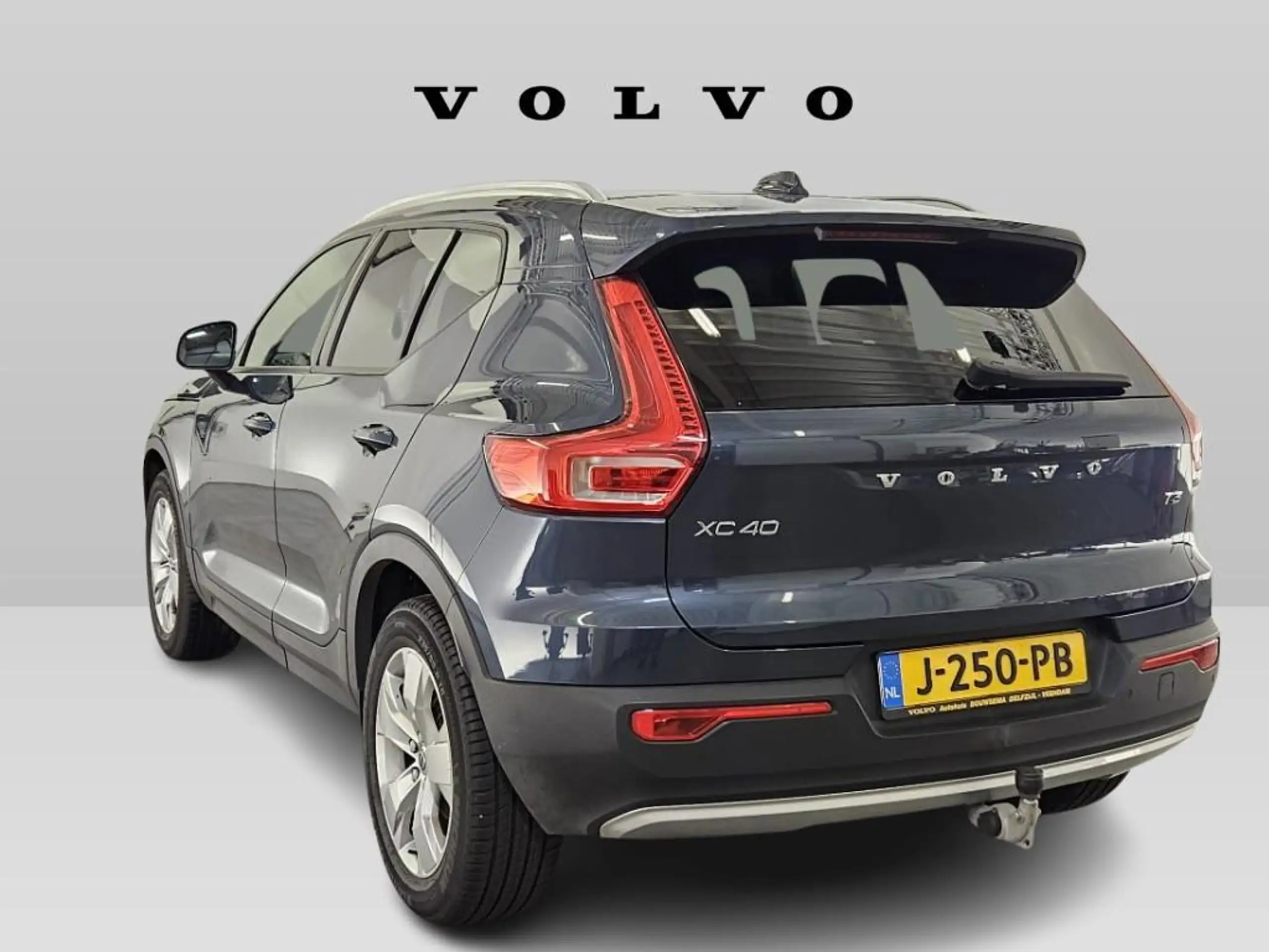 Volvo - XC40