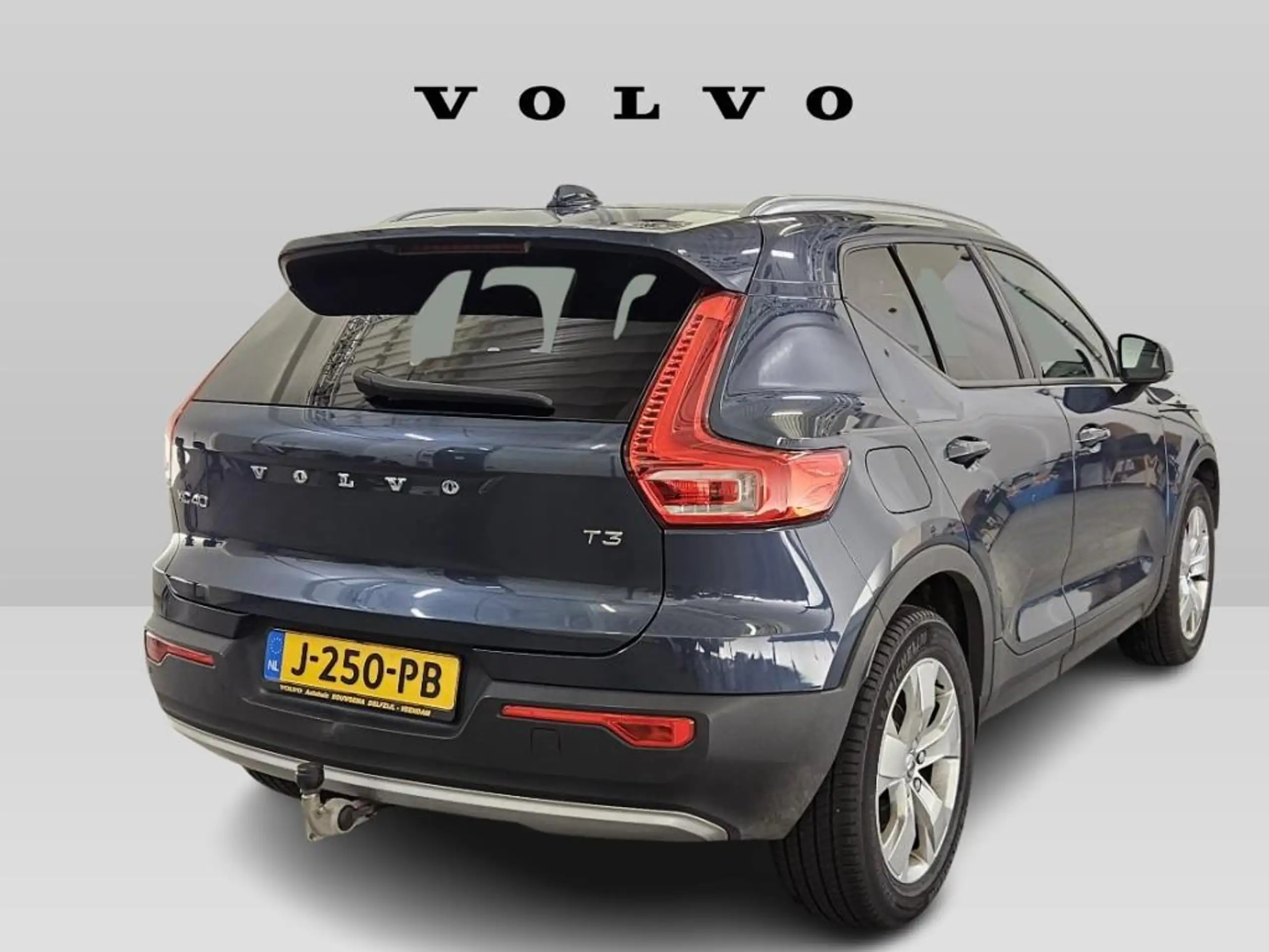 Volvo - XC40