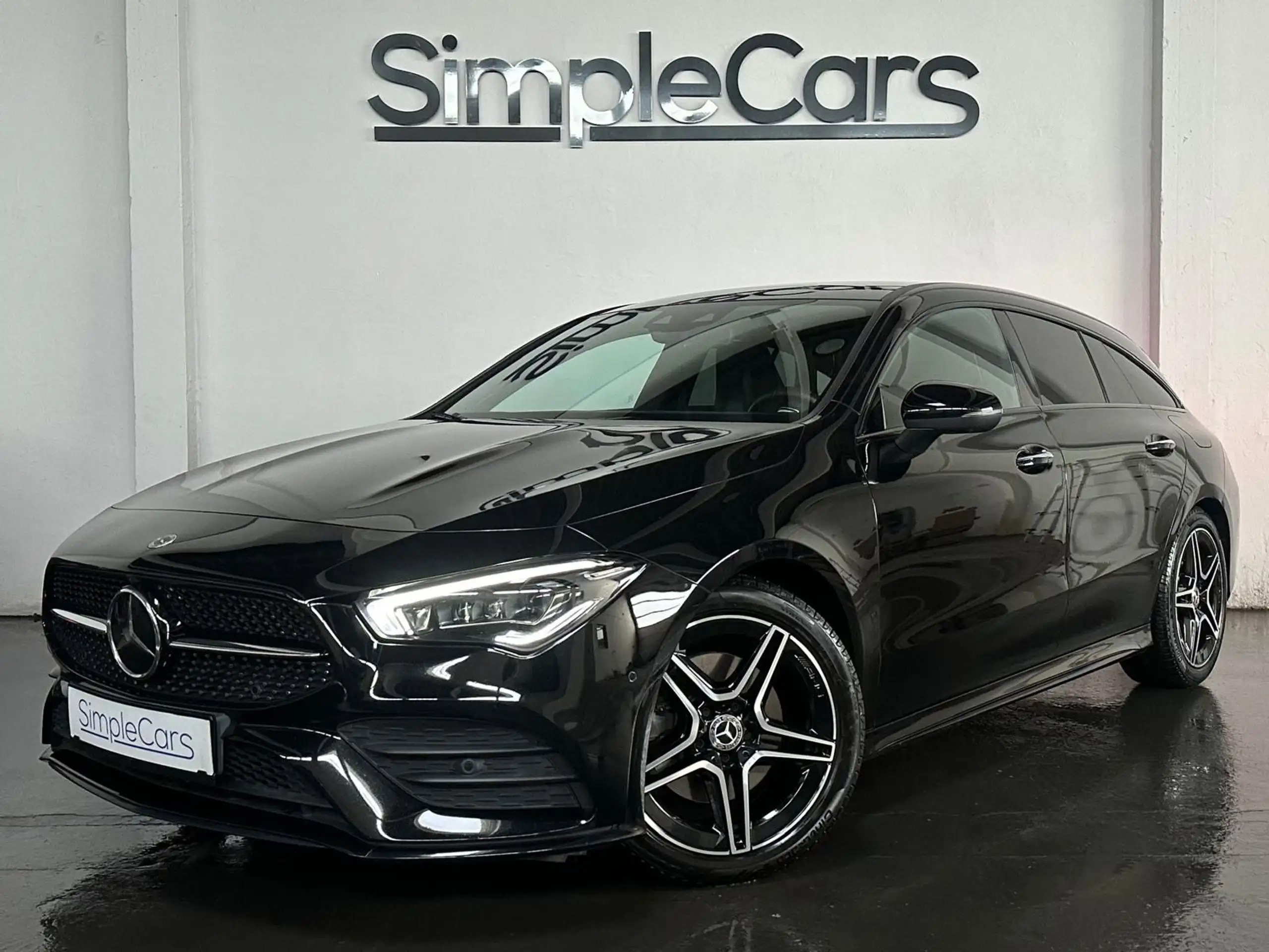 Mercedes-Benz - CLA 220