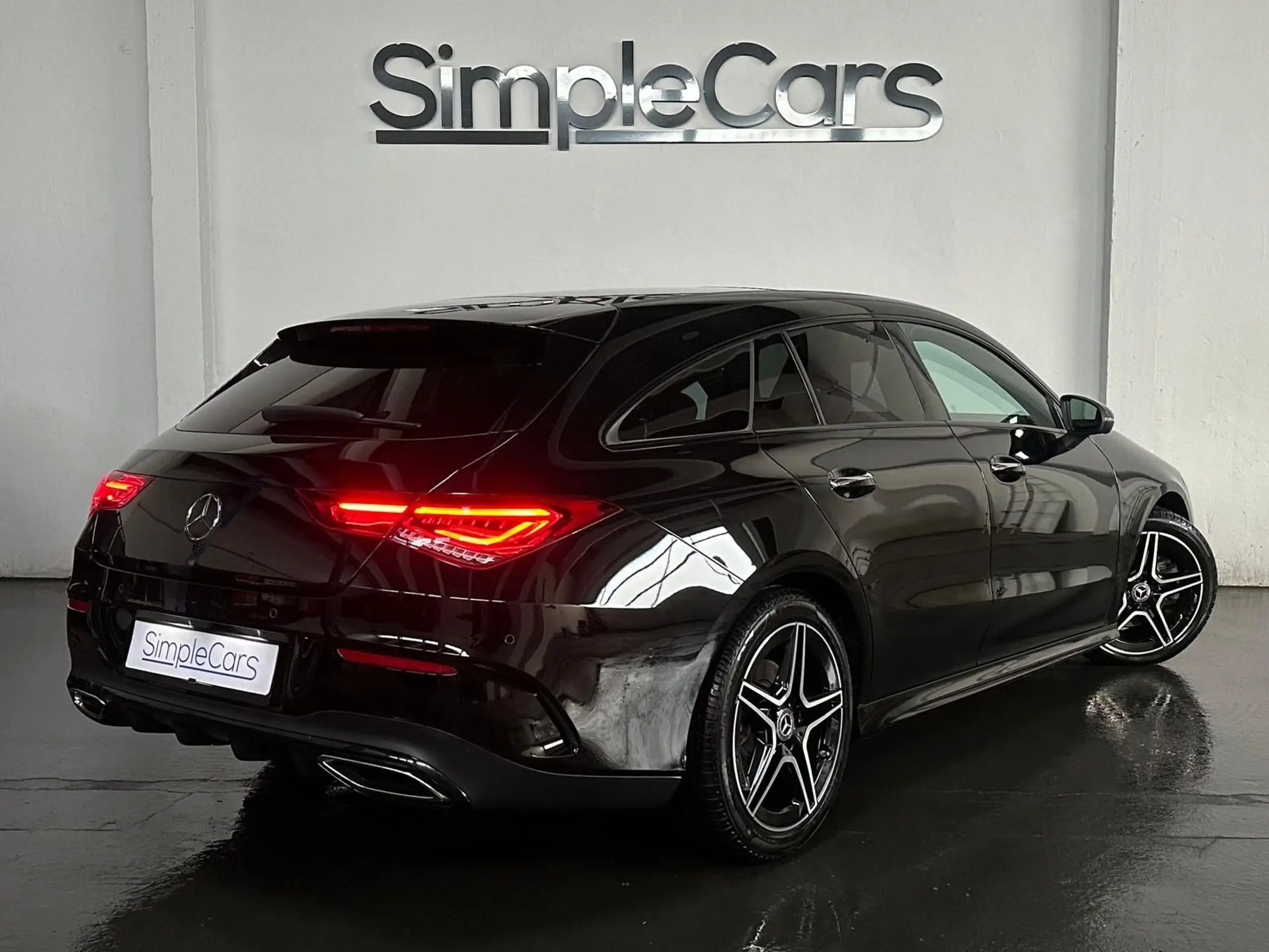 Mercedes-Benz - CLA 220