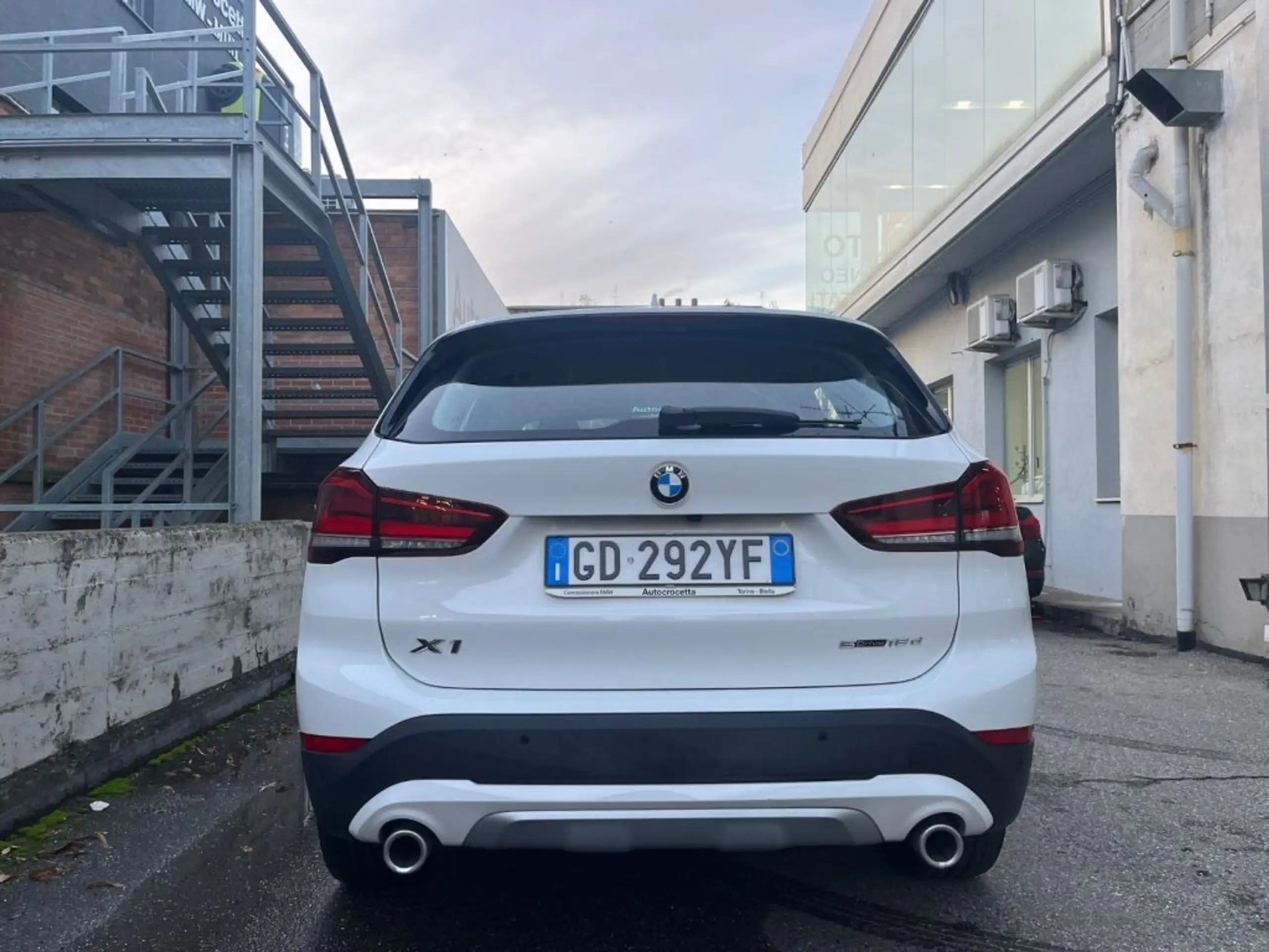 BMW - X1