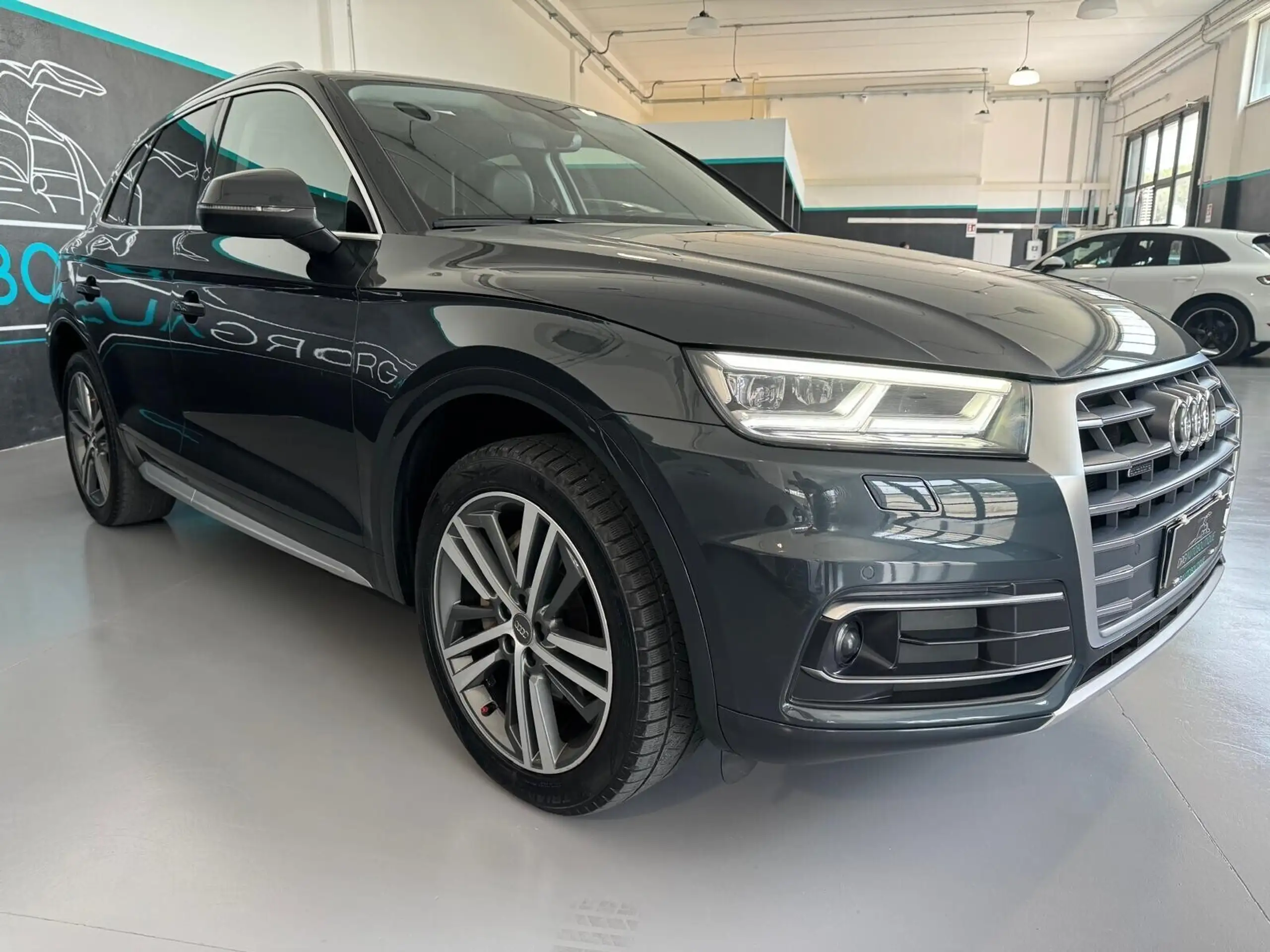 Audi - Q5