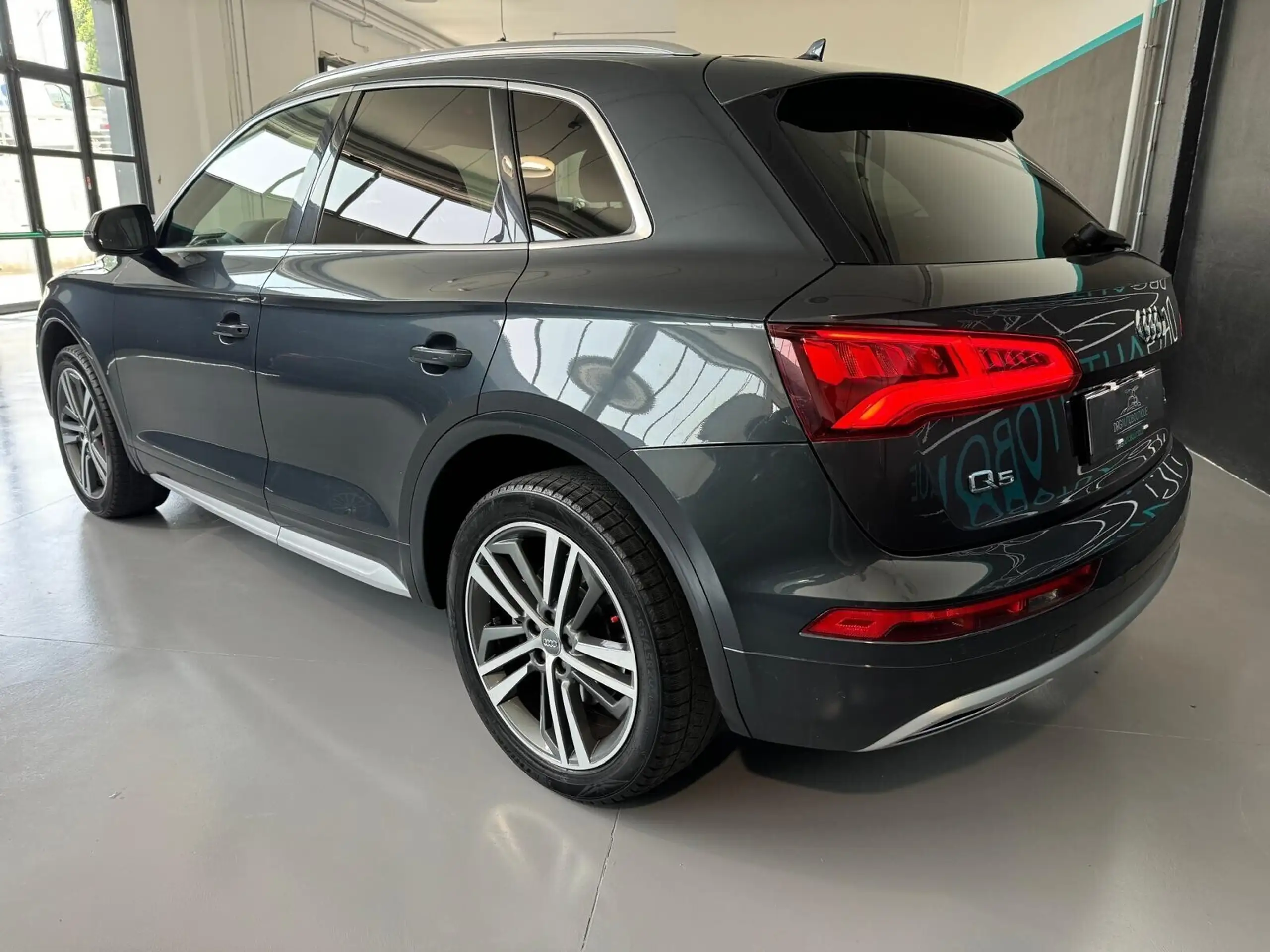 Audi - Q5