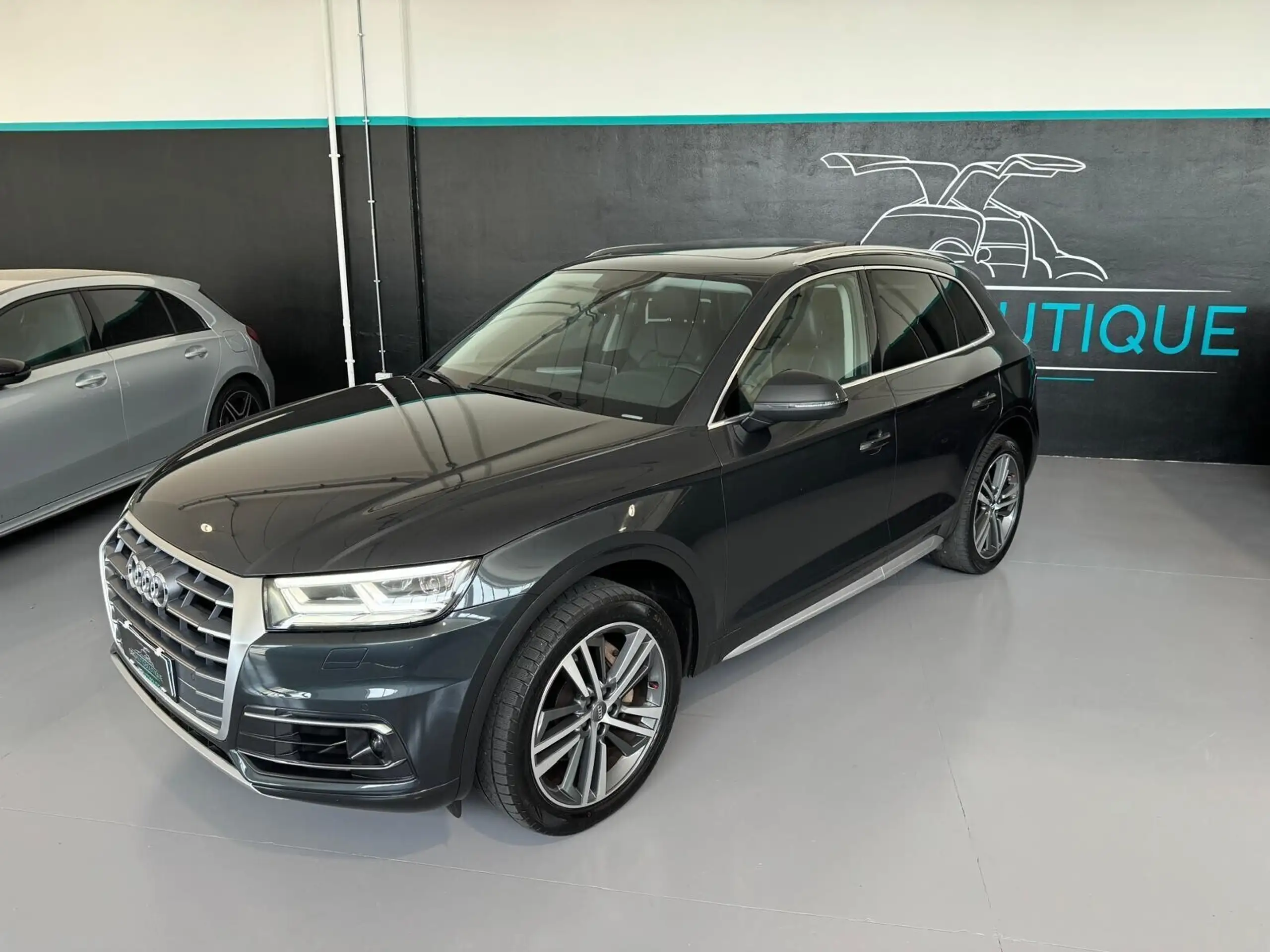 Audi - Q5