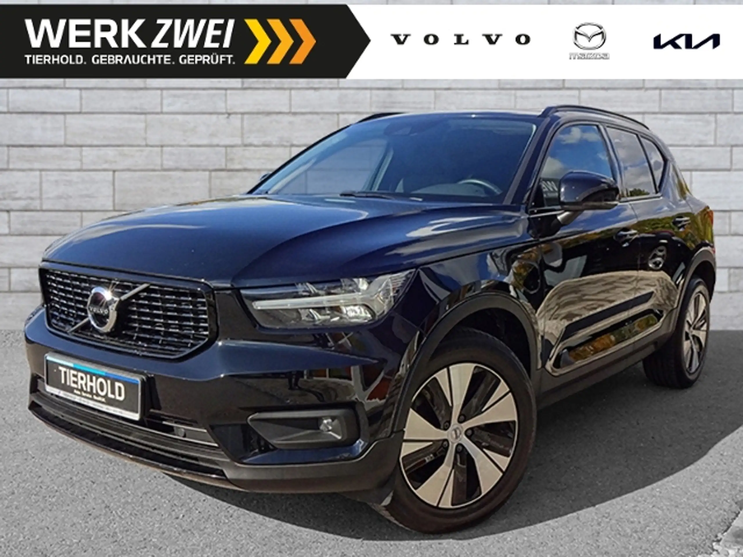 Volvo - XC40