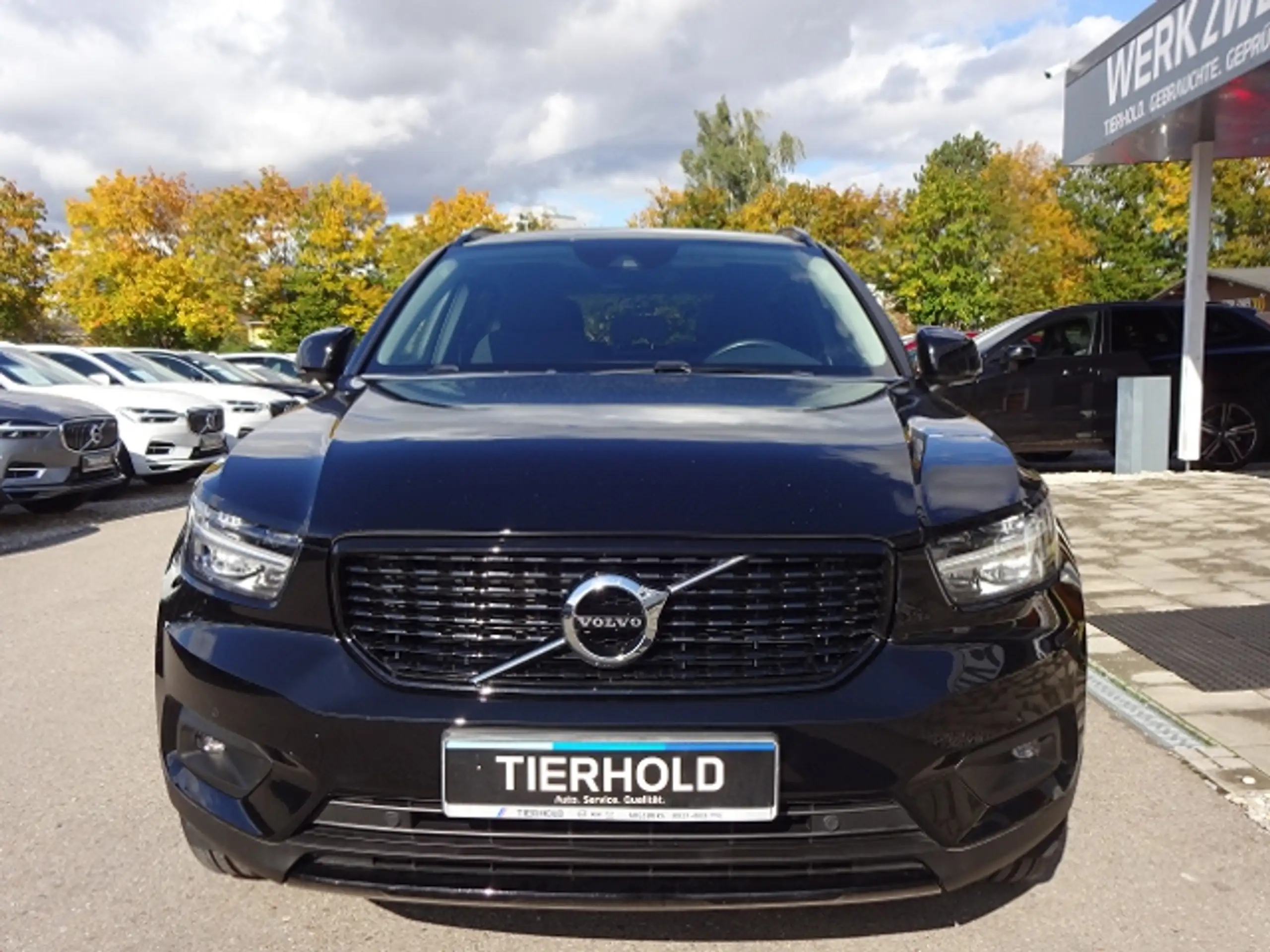 Volvo - XC40