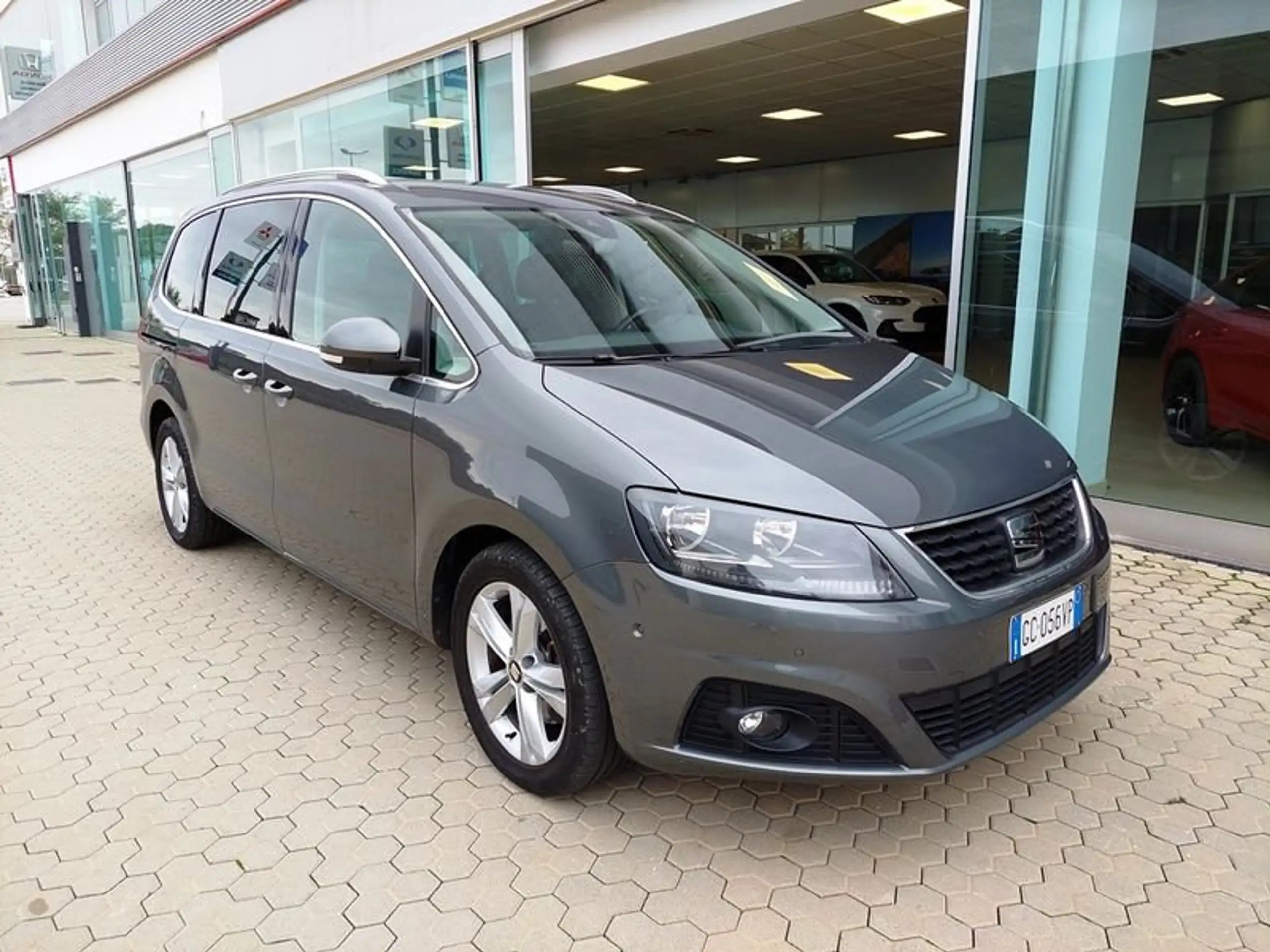 SEAT - Alhambra