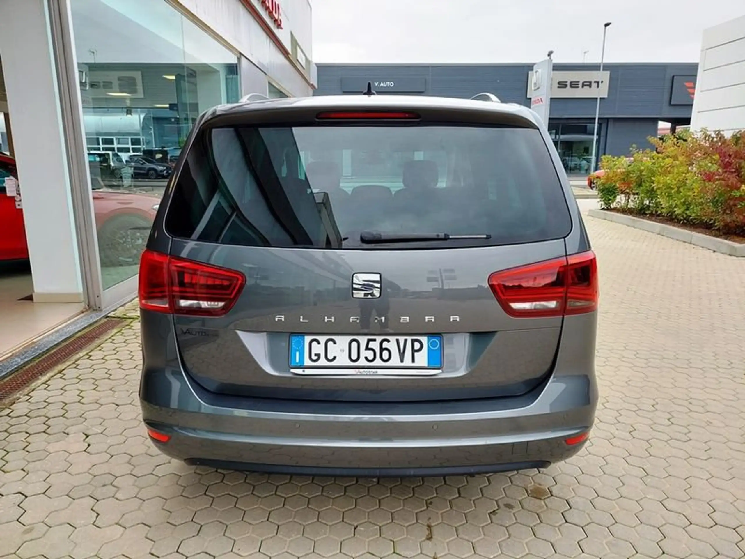 SEAT - Alhambra