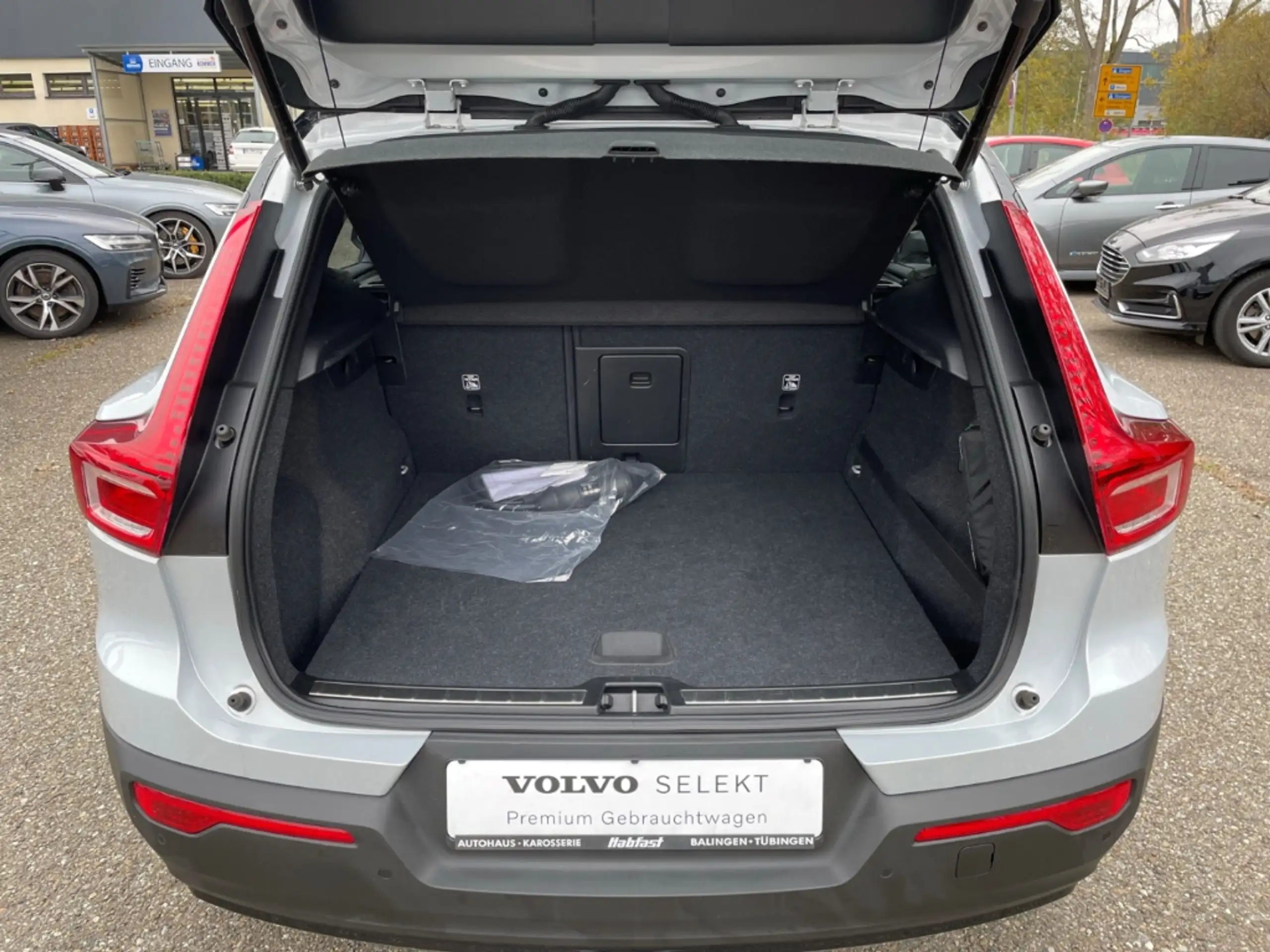 Volvo - XC40