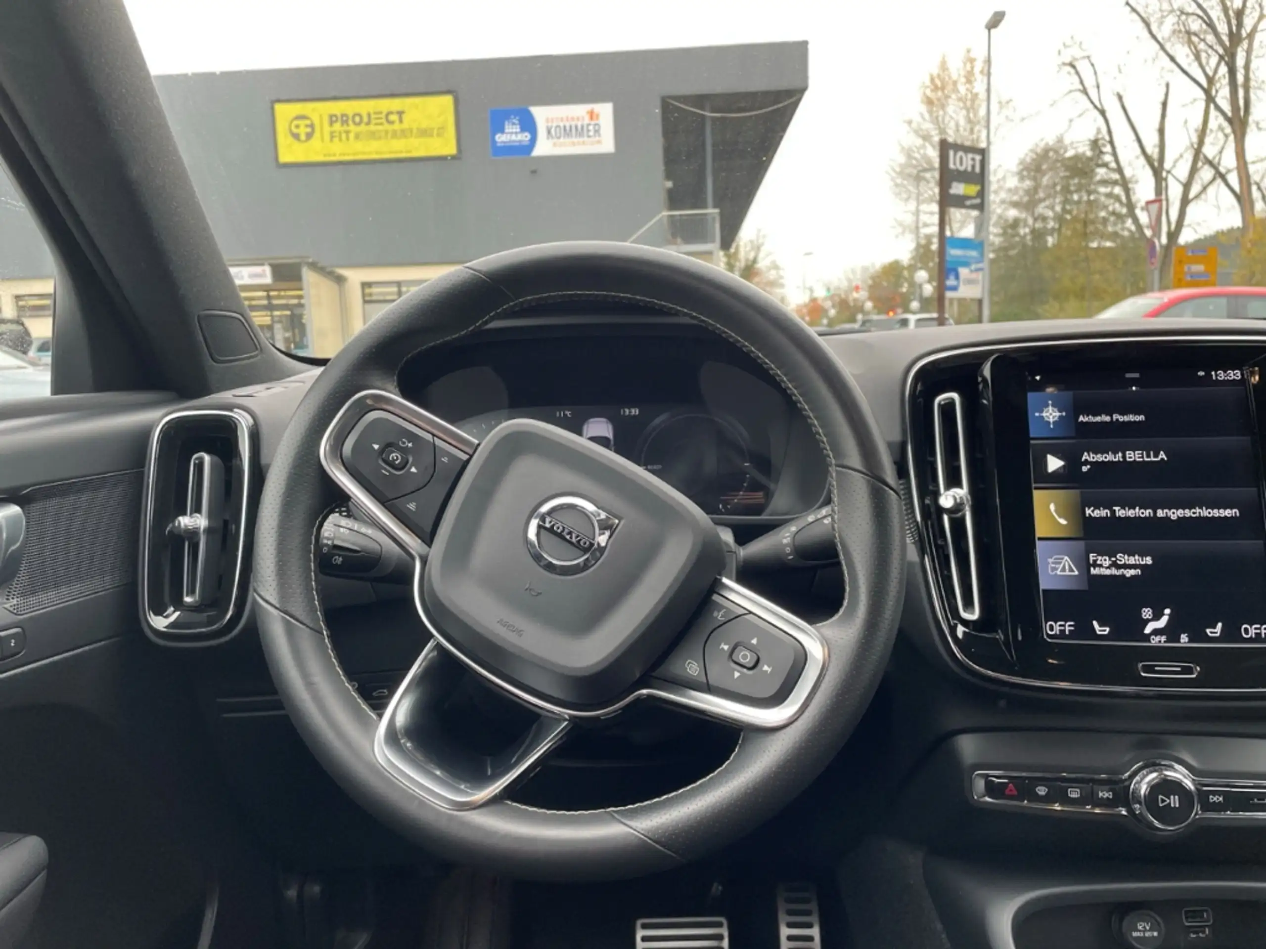 Volvo - XC40