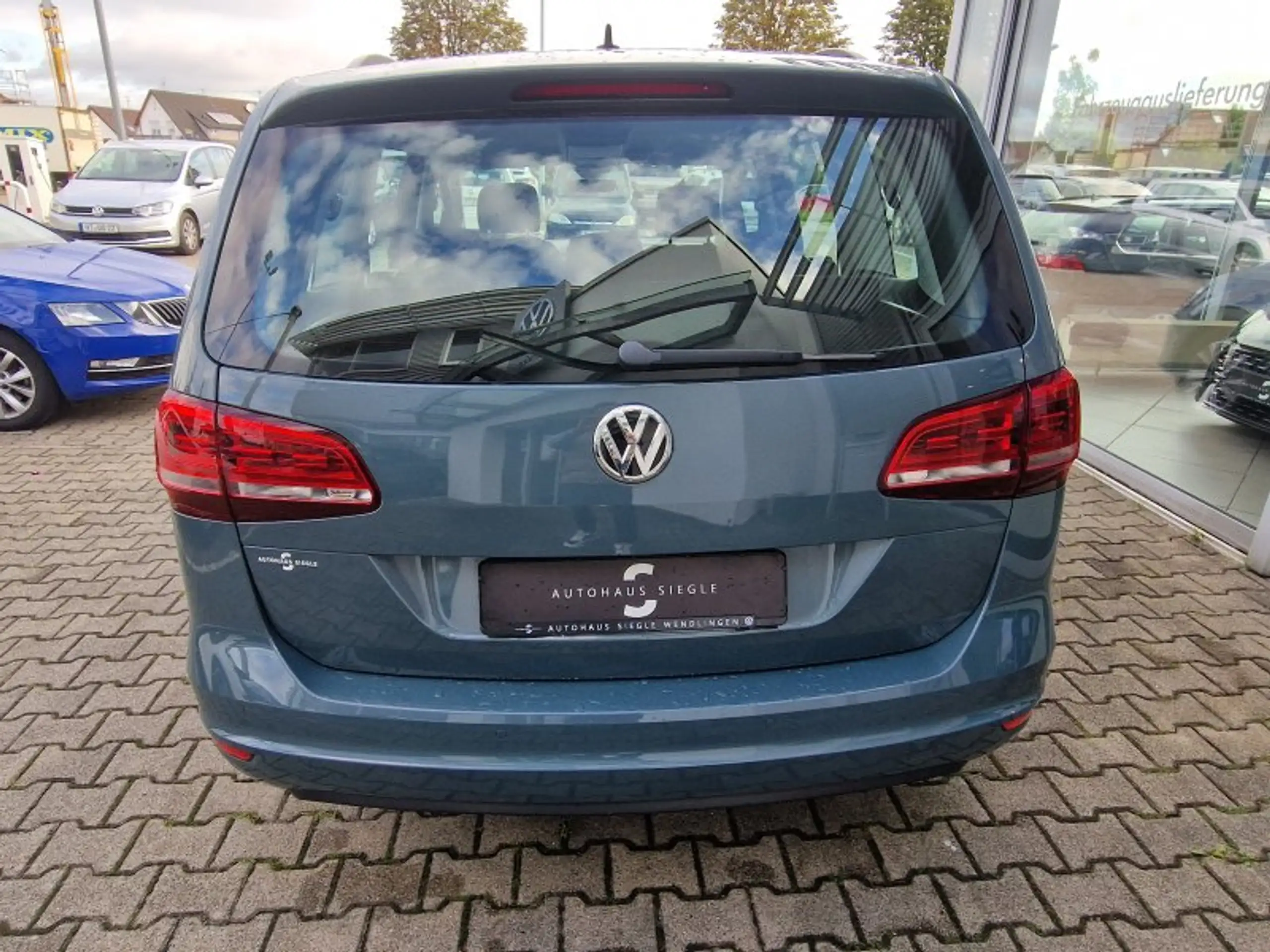 Volkswagen - Sharan