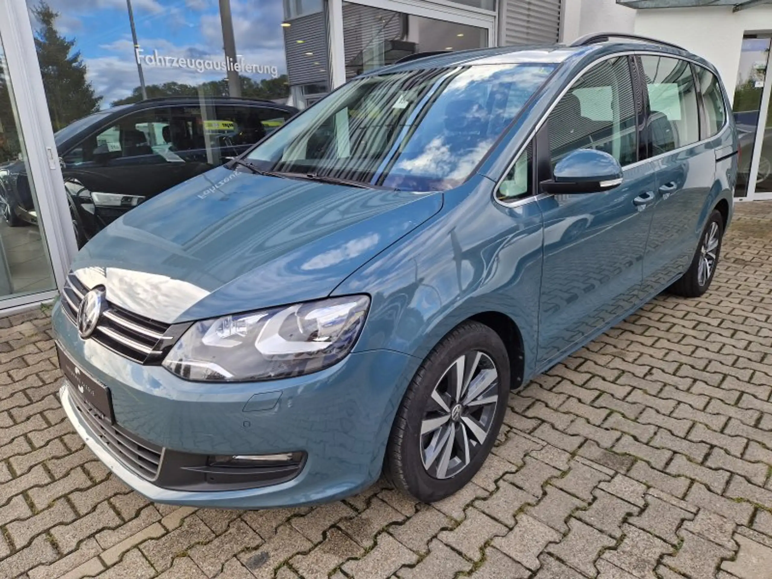 Volkswagen - Sharan