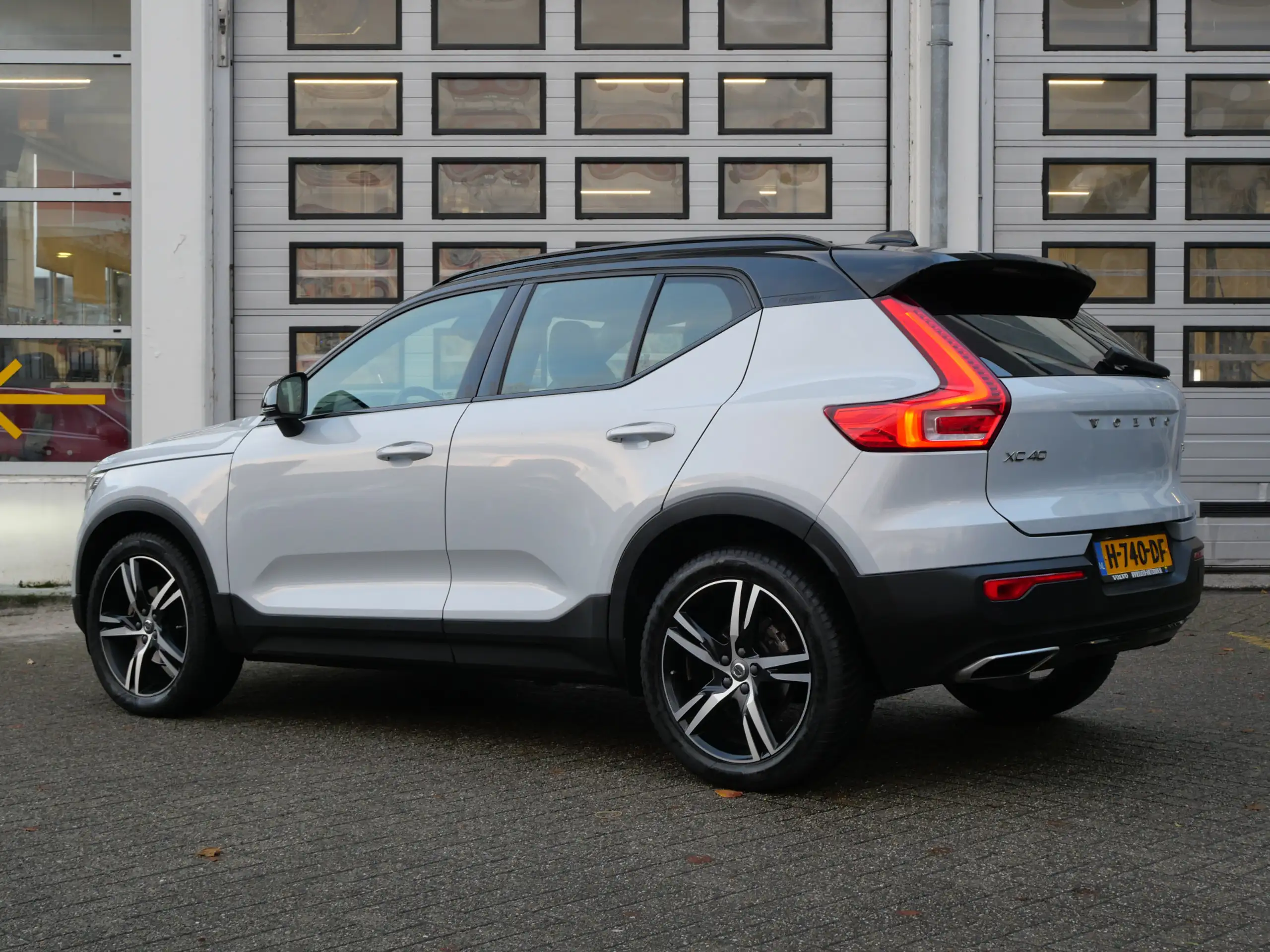 Volvo - XC40