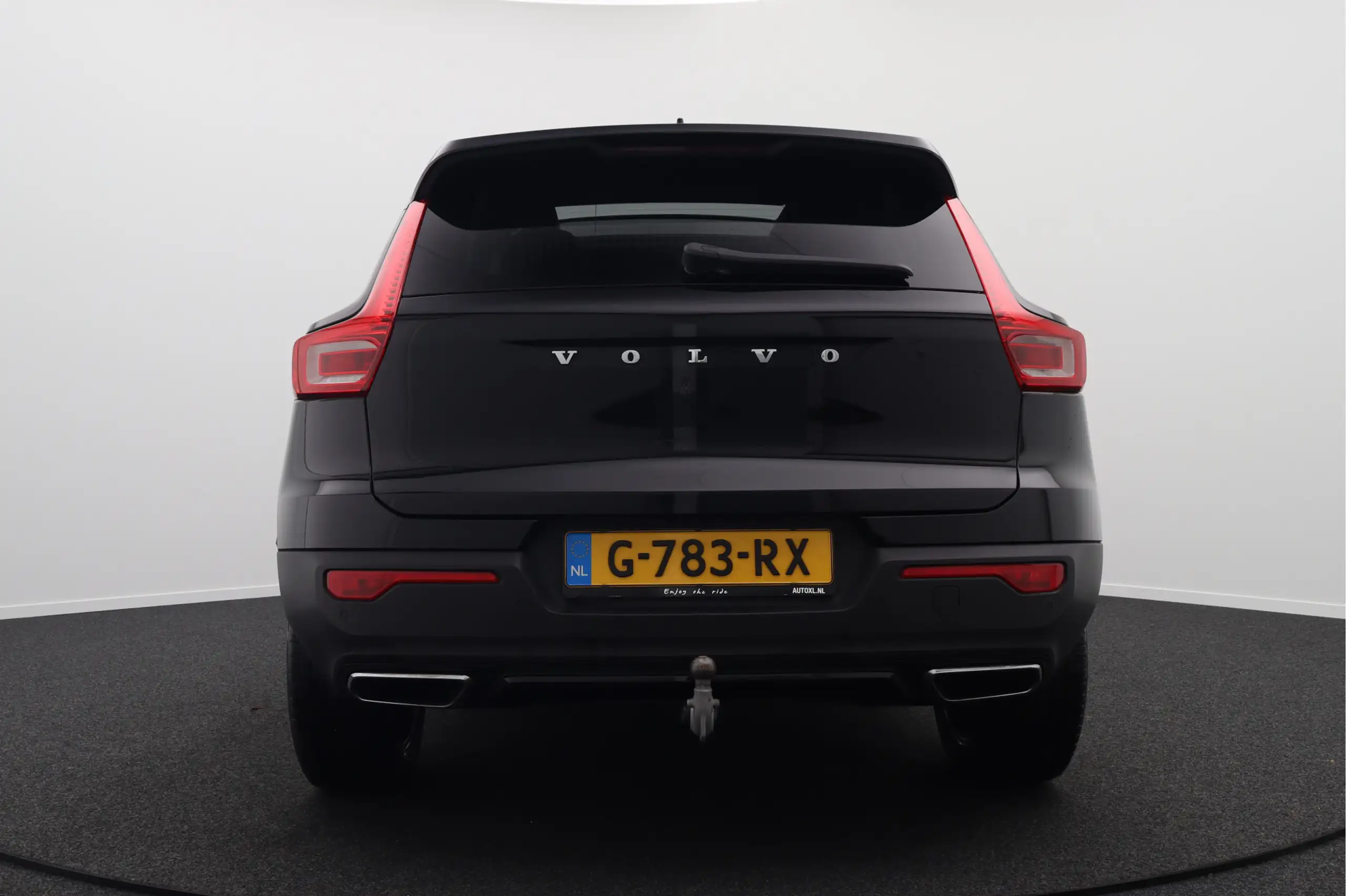 Volvo - XC40