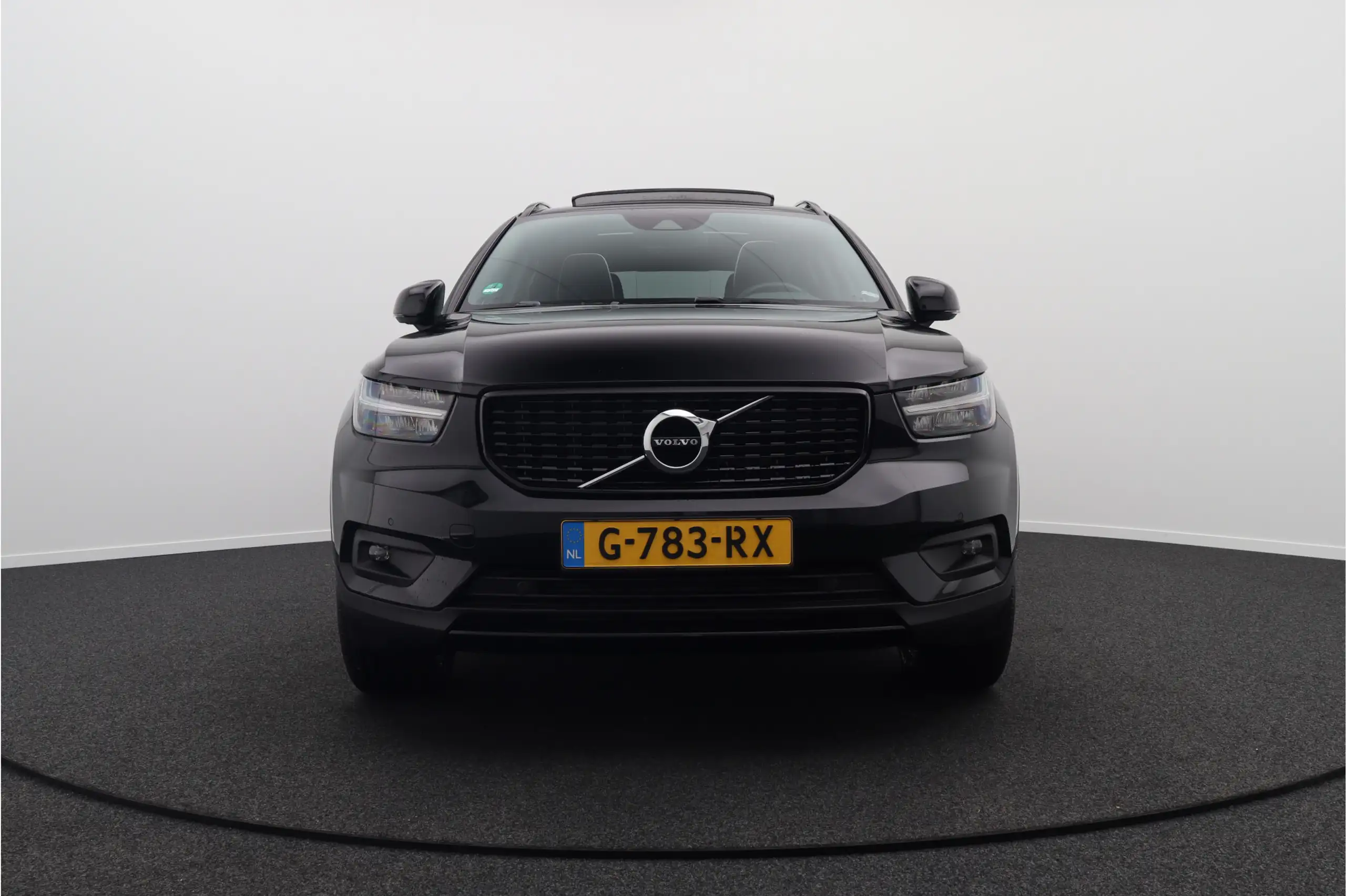 Volvo - XC40