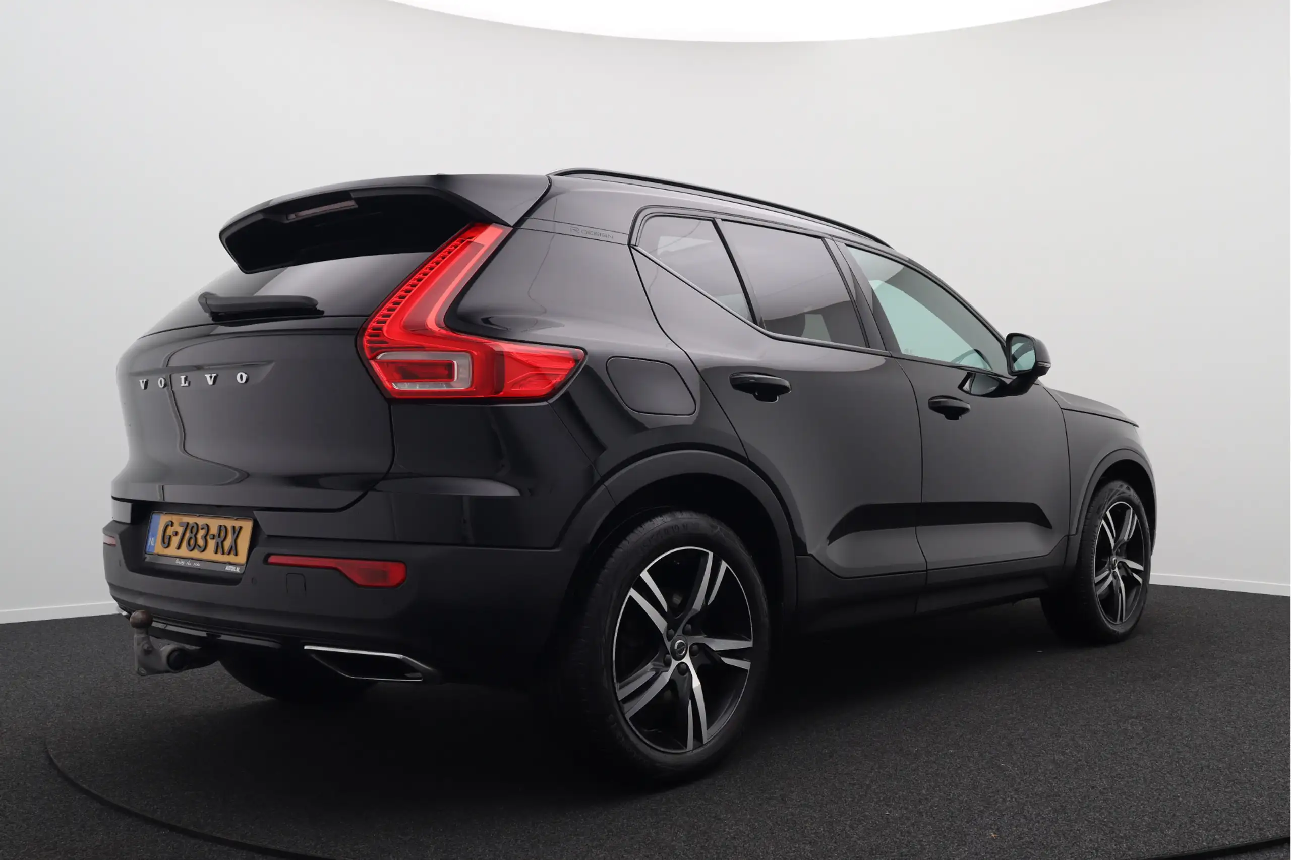 Volvo - XC40