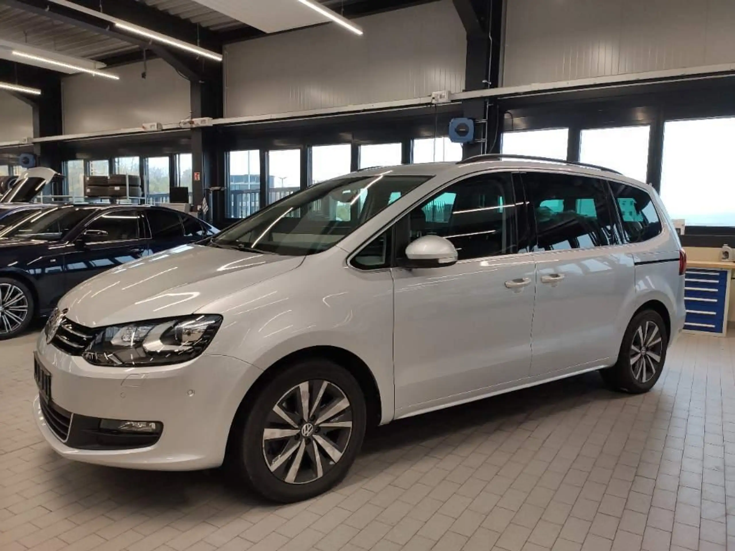 Volkswagen - Sharan