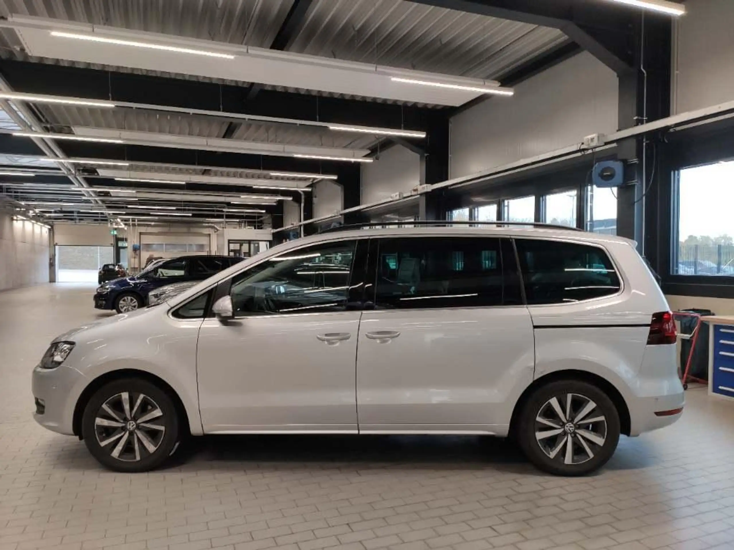 Volkswagen - Sharan