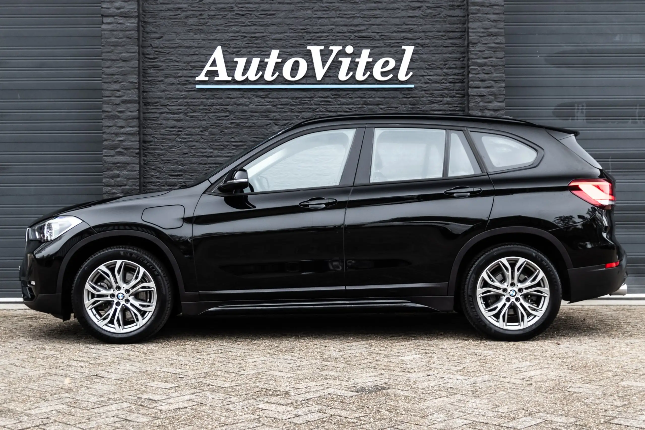 BMW - X1