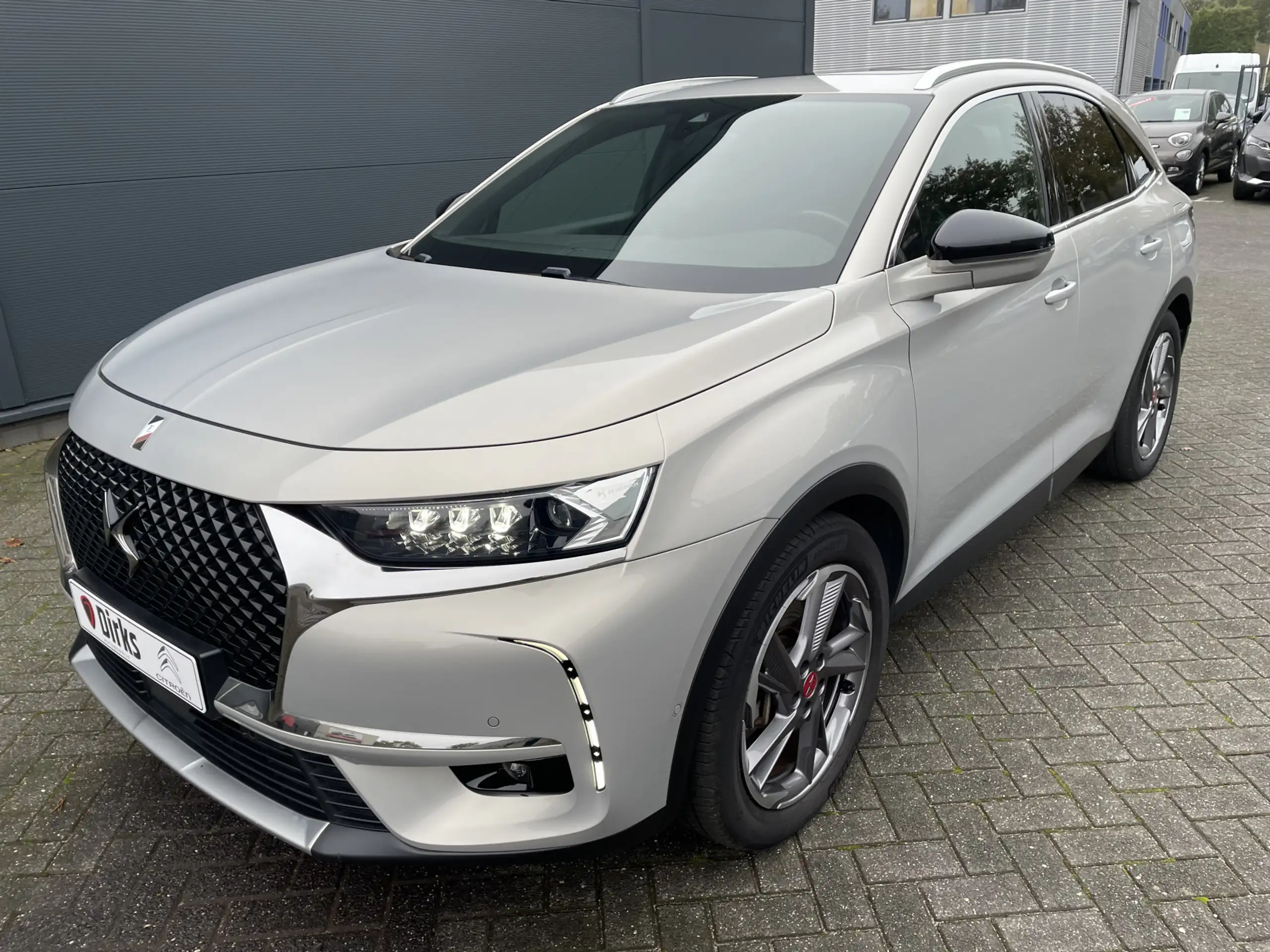 DS Automobiles - DS 7 Crossback