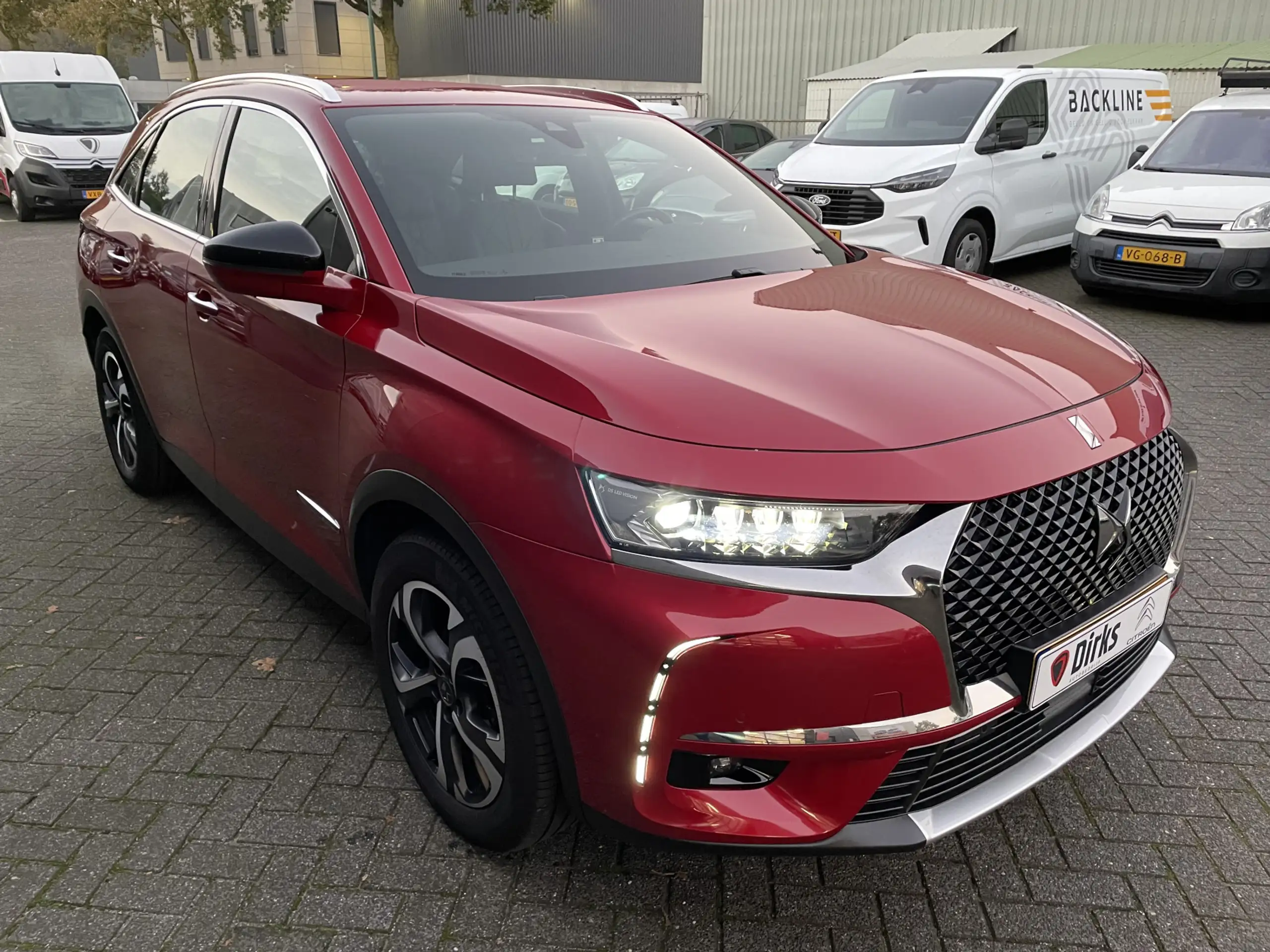 DS Automobiles - DS 7 Crossback