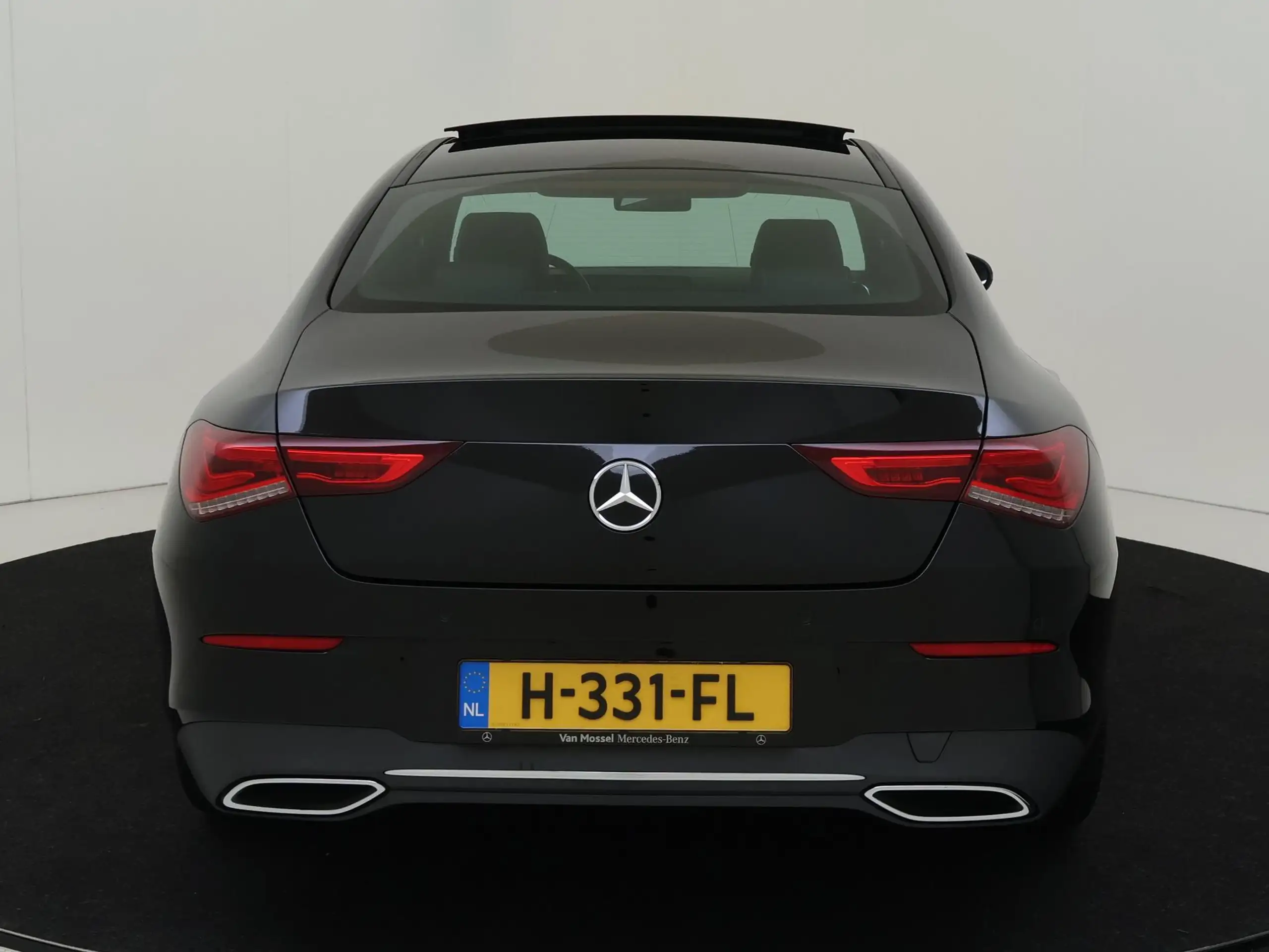 Mercedes-Benz - CLA 180