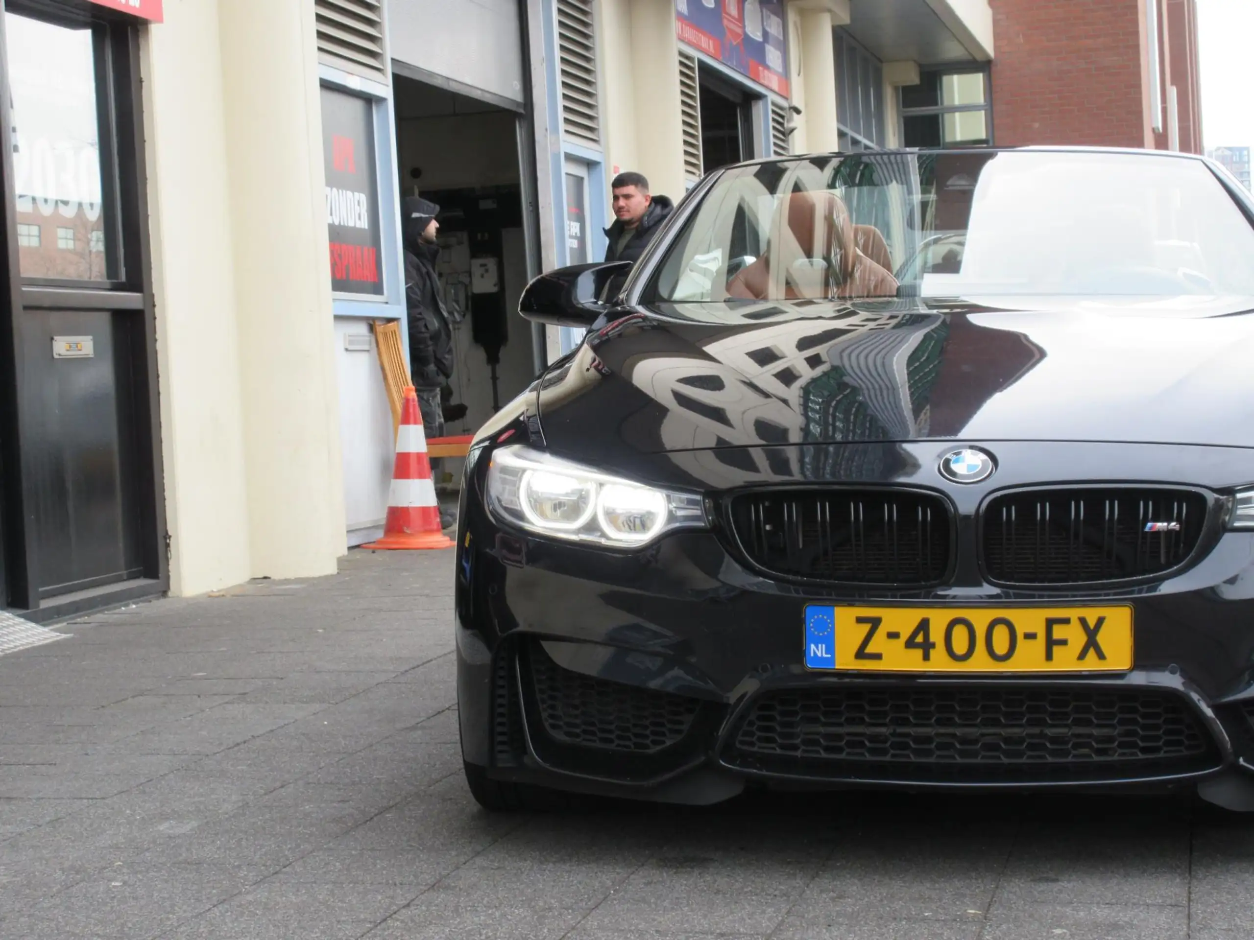 BMW - M4