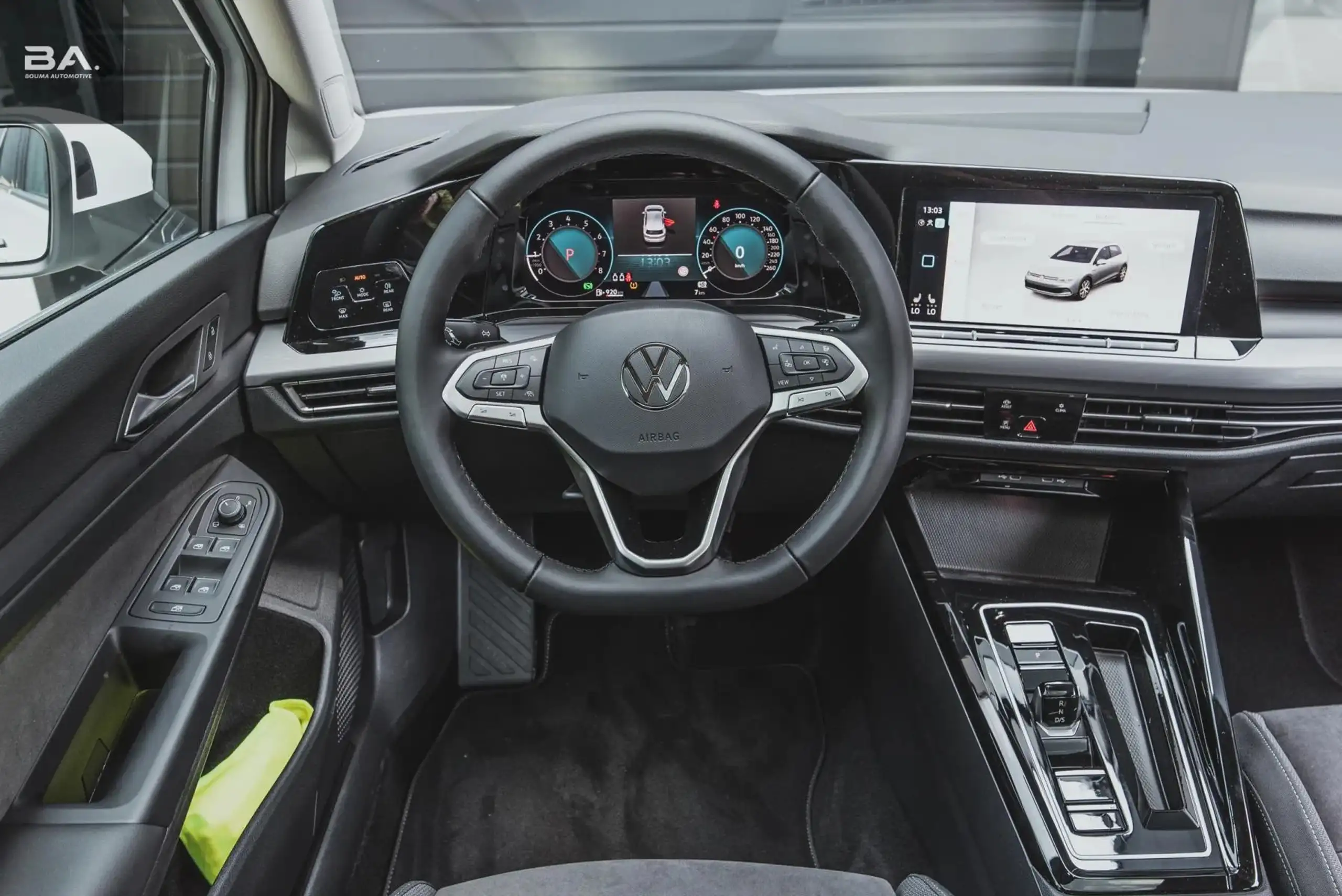 Volkswagen - Golf