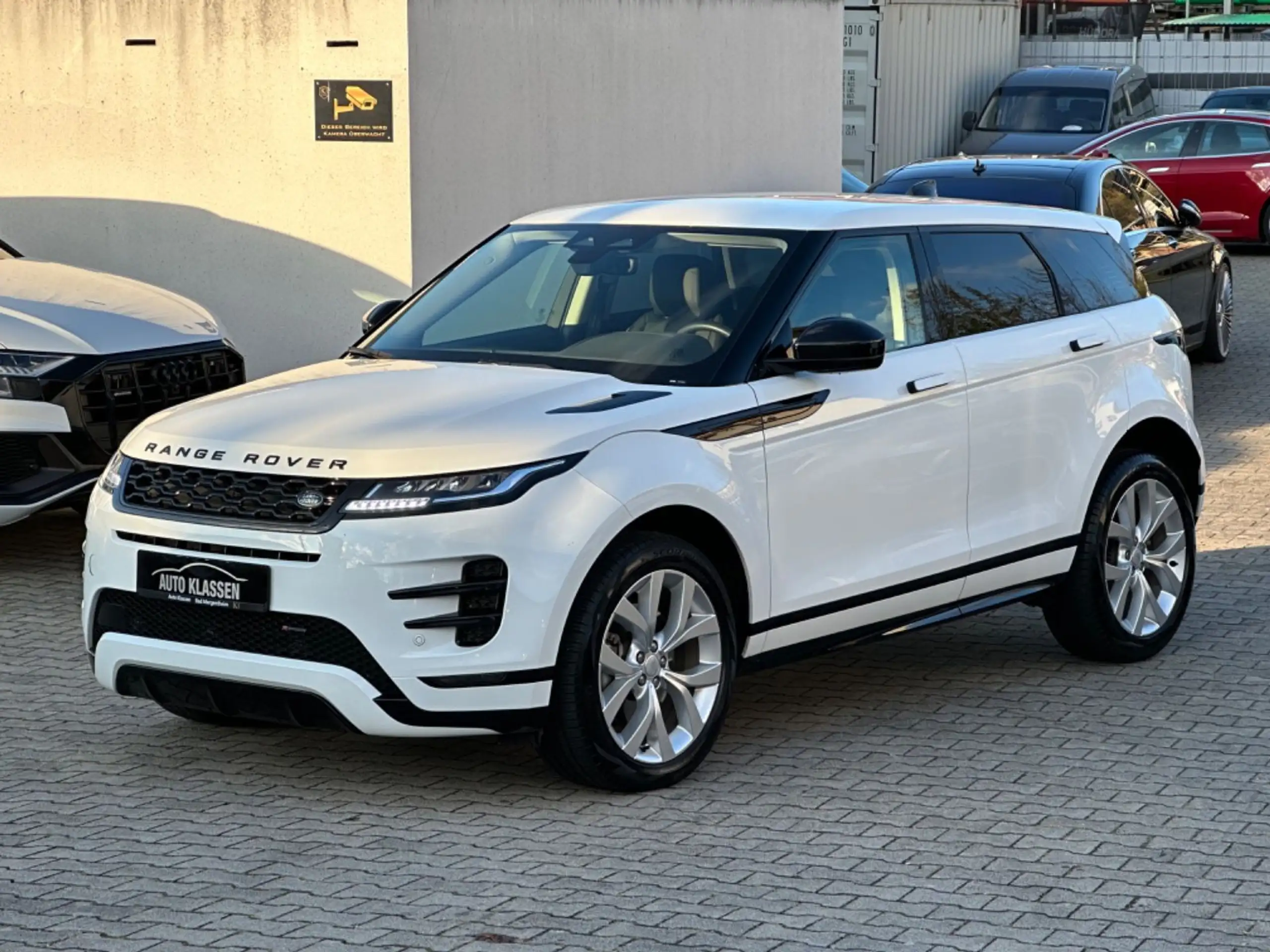 Land Rover - Range Rover Evoque