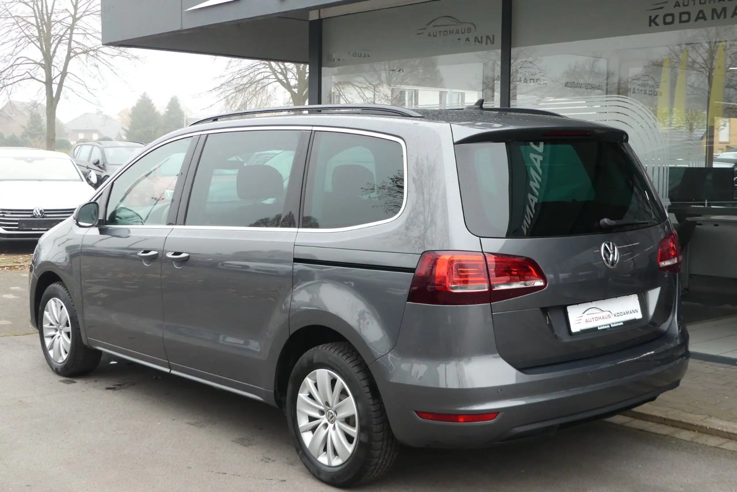 Volkswagen - Sharan