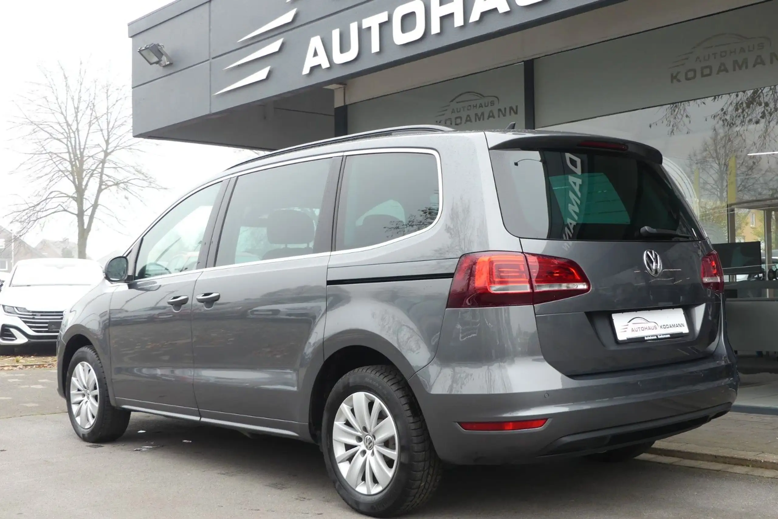 Volkswagen - Sharan