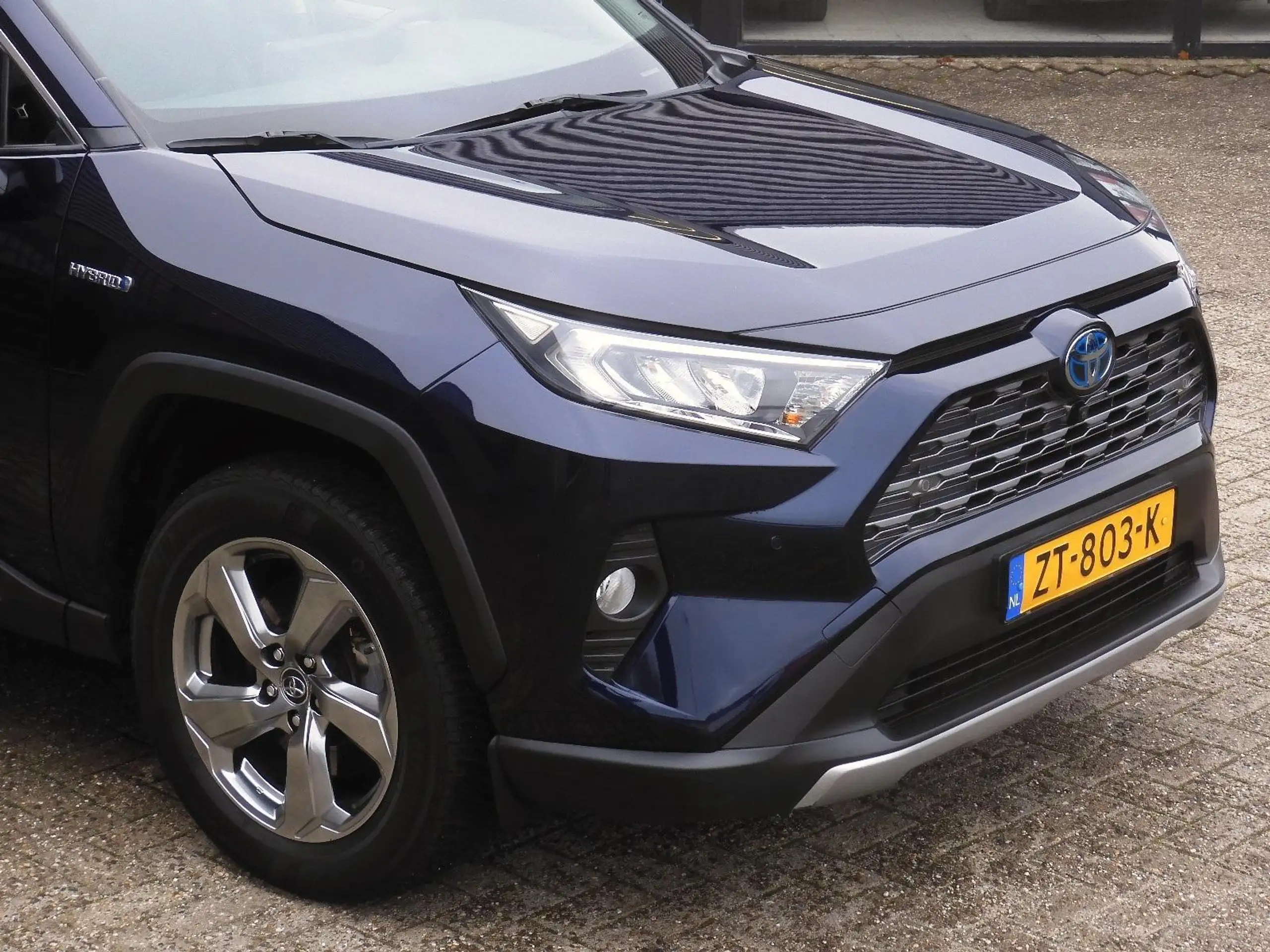 Toyota - RAV 4