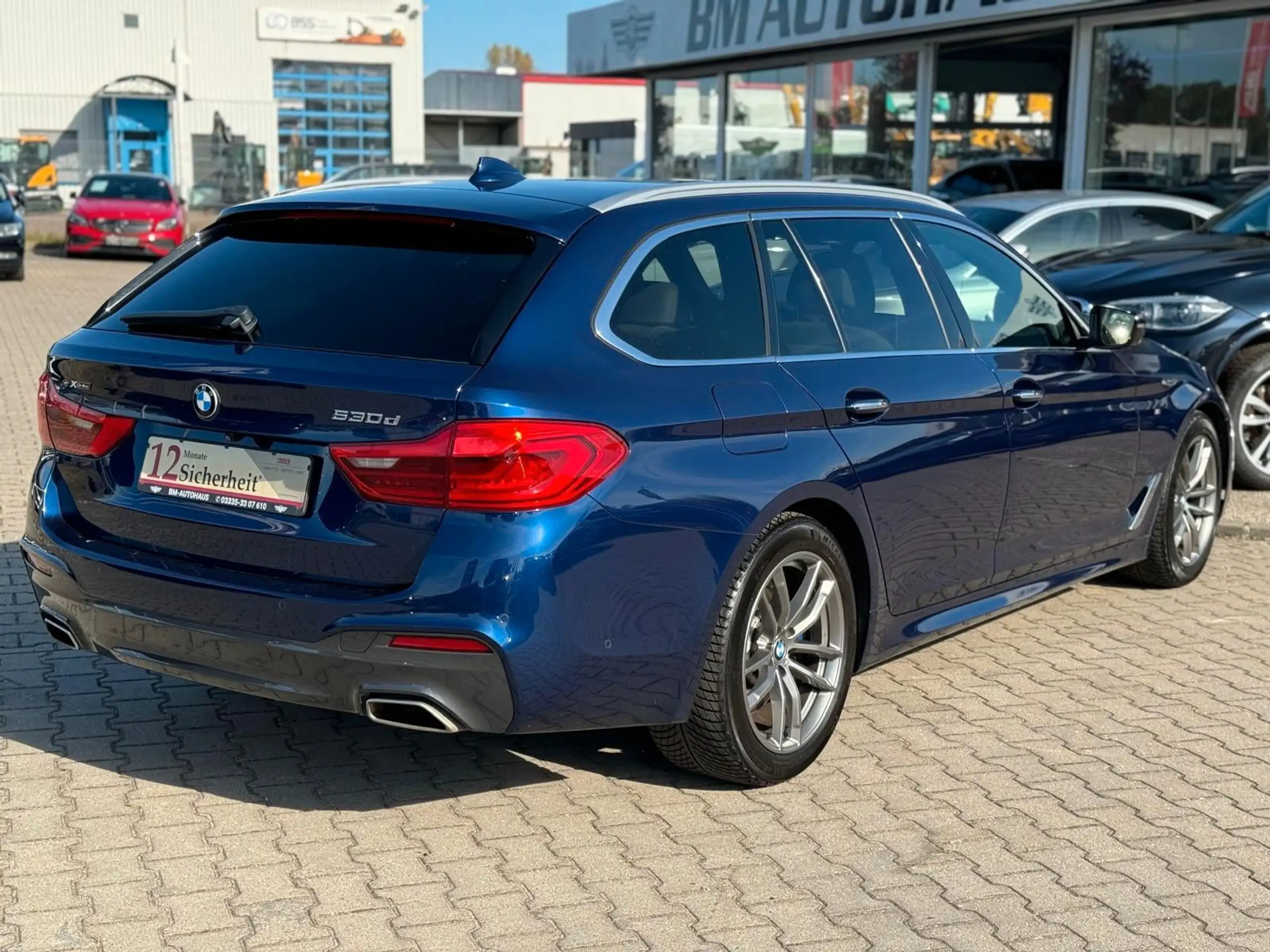 BMW - 530